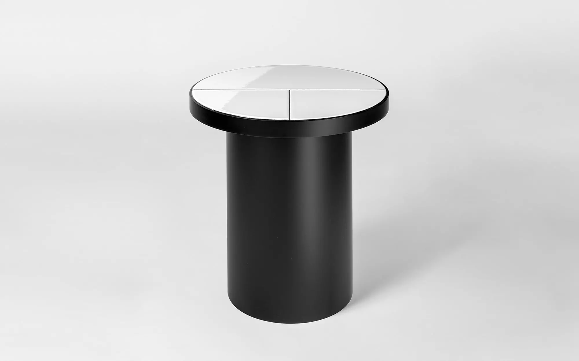 Fraction - monochromatic Side Table - Pierre Charpin - PAD Paris 2022.