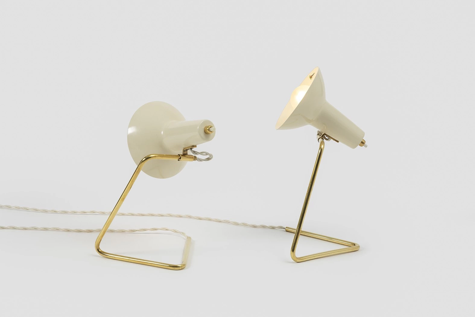 551 - Gino Sarfatti - Table light - Galerie kreo