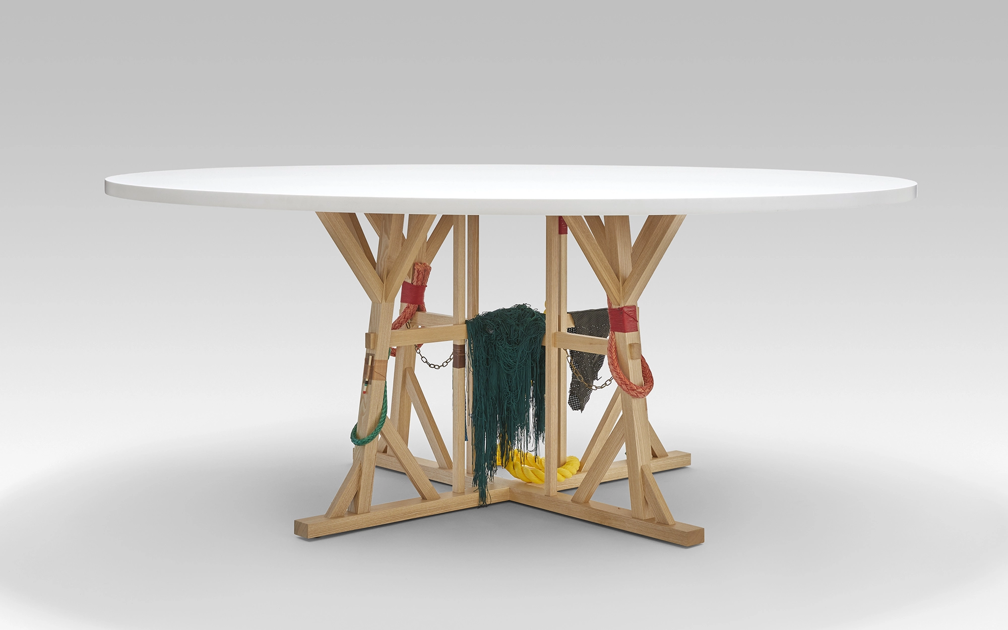 The Silent Village Round table - Brynjar Sigurðarson - Table - Galerie kreo