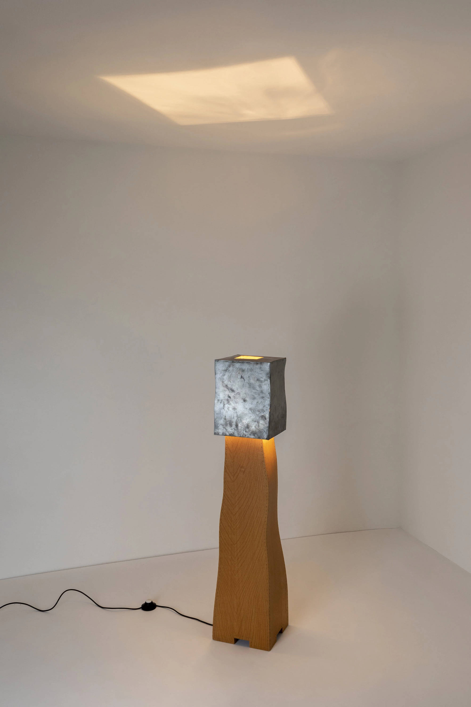 Floor light - Pucci de Rossi  - Floor light - Galerie kreo