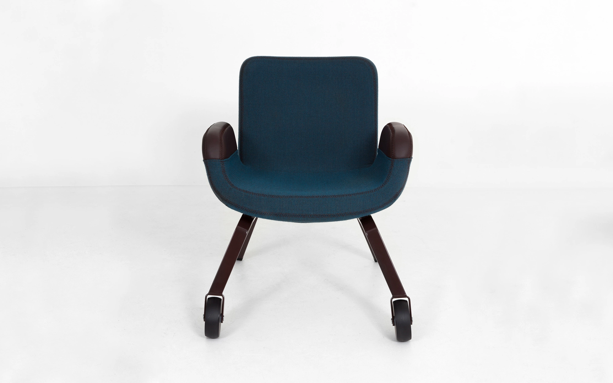 UN Lounge Chair - Hella Jongerius - Chair - Galerie kreo