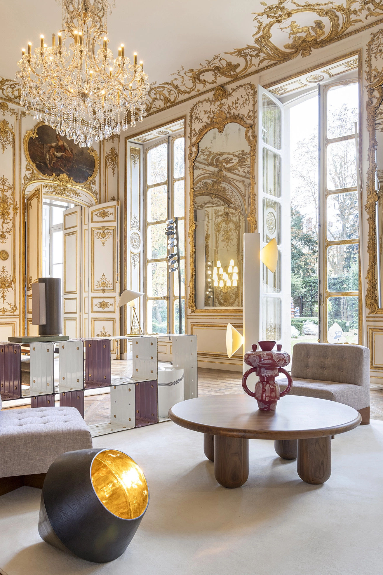 Chauffeuse CA21 'Capitole' (pink) - Pierre Guariche - Seating - Galerie kreo