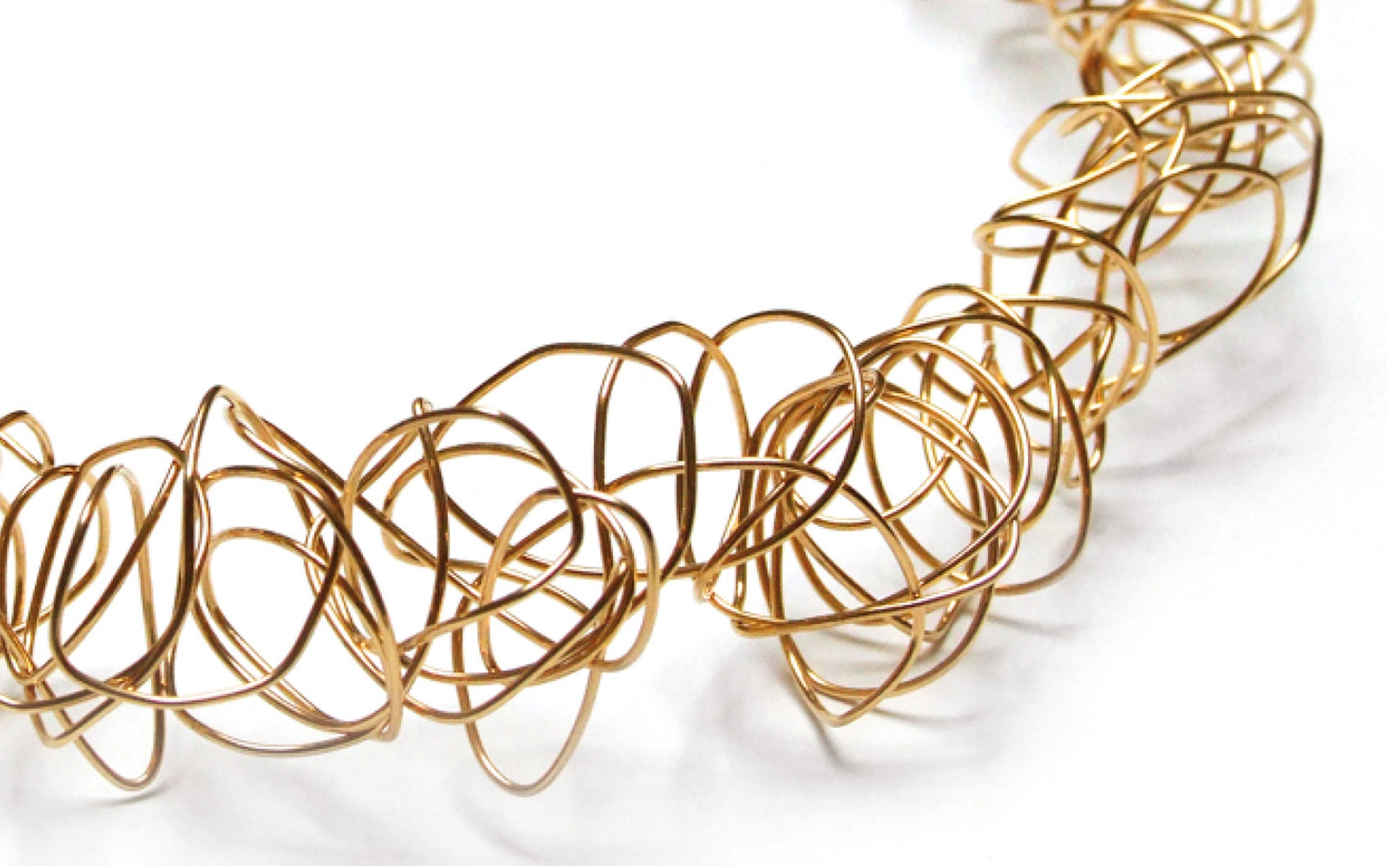 Frémissement yellow gold - Lee Ufan - Jewellery - Galerie kreo