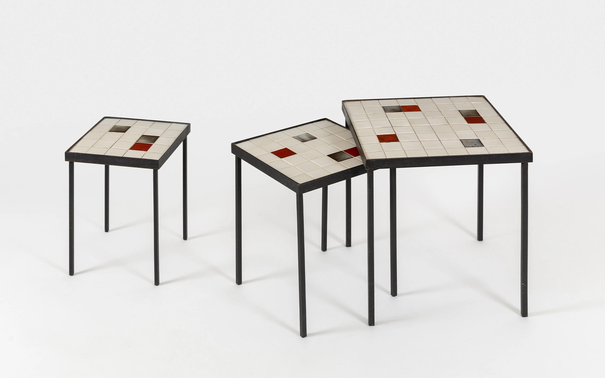 Tables basses Gigognes - Mado Jolain - Side table - Galerie kreo