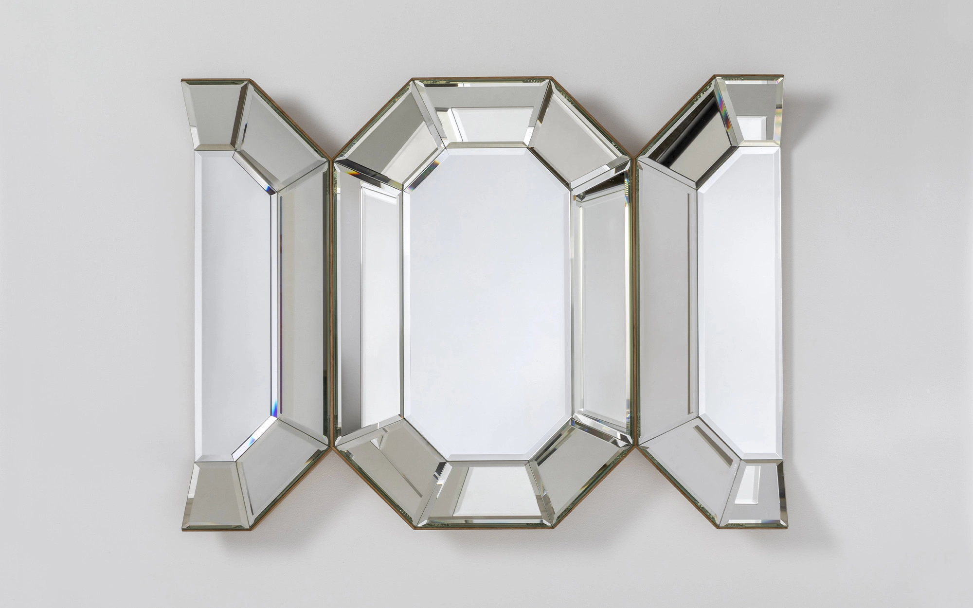 The Secret Mirror - Front - Side table - Galerie kreo