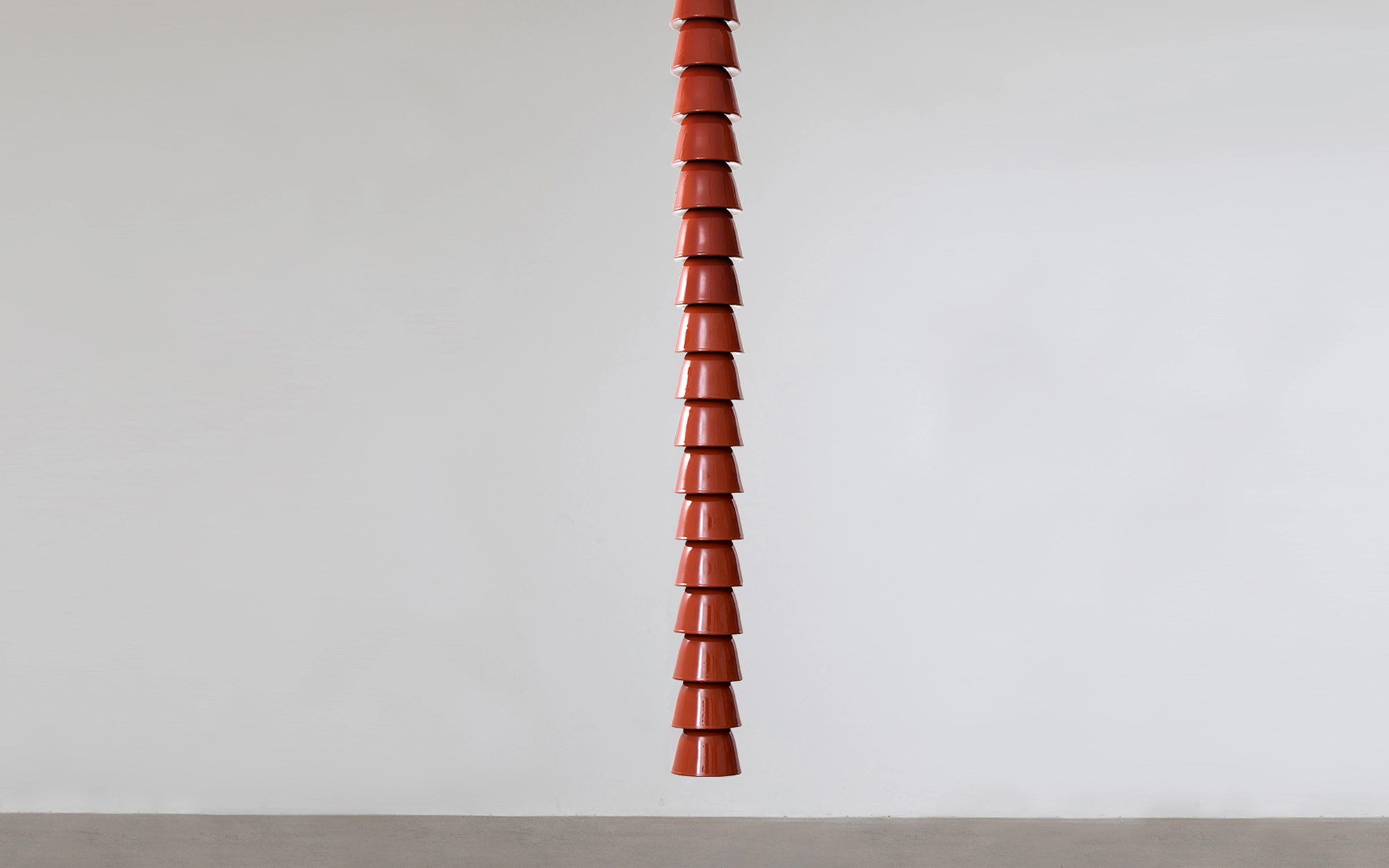 Chaînes Ceramic Single - Ronan & Erwan Bouroullec - Pendant light - Galerie kreo