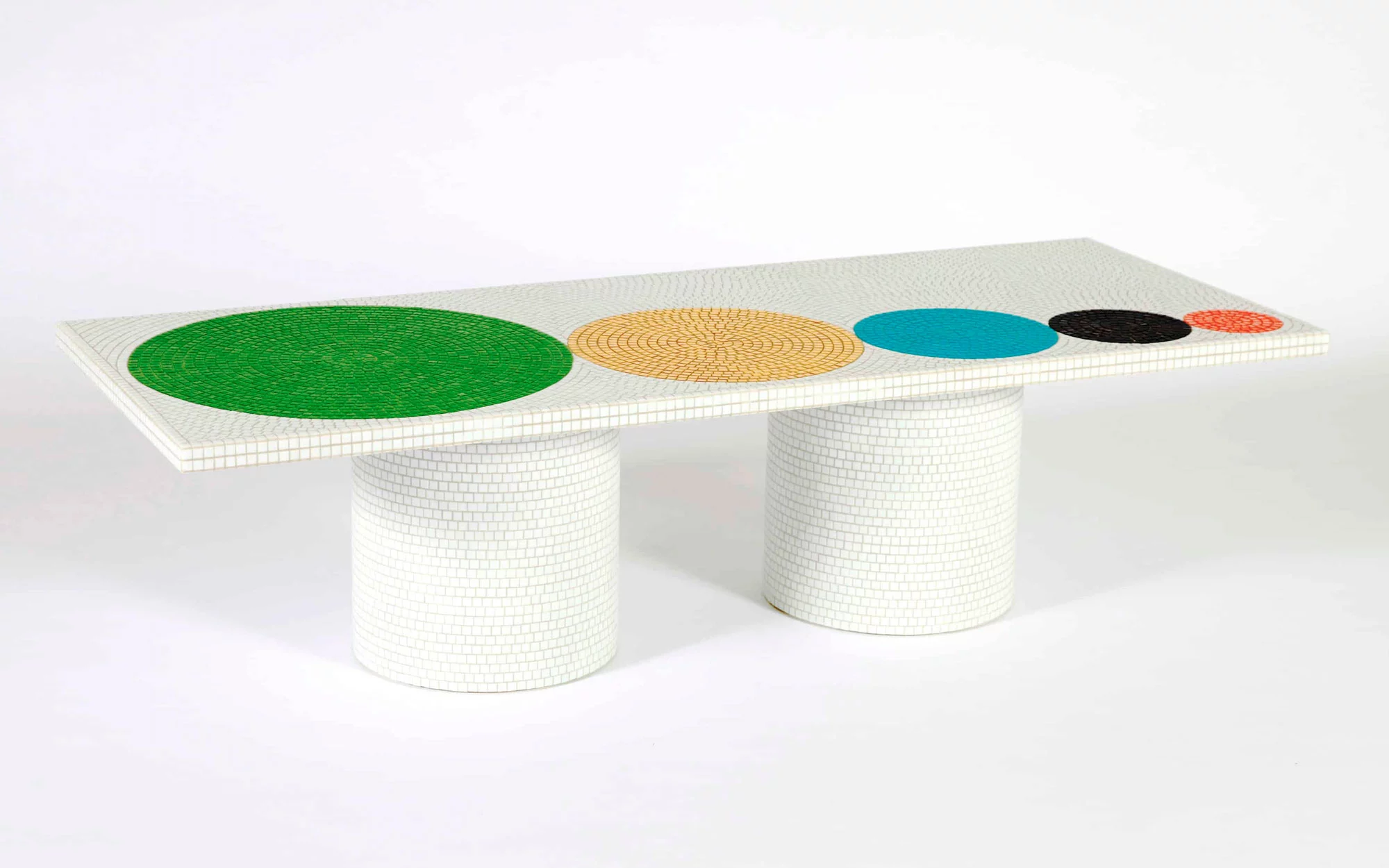 Crescendo White Coffee Table - Pierre Charpin - One piece a day.