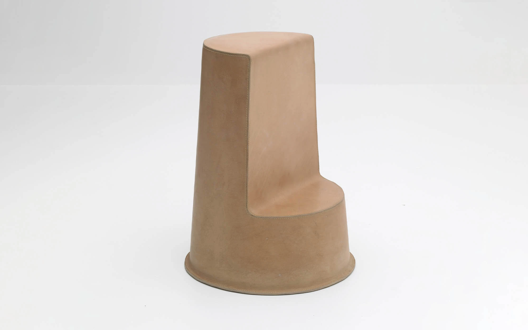 Vol.II Stool - Konstantin Grcic - Console - Galerie kreo