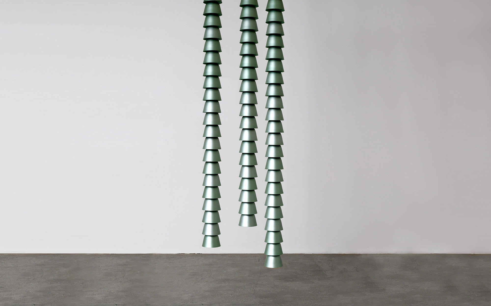 Chaînes Metal Green Triple - Ronan and Erwan Bouroullec - .