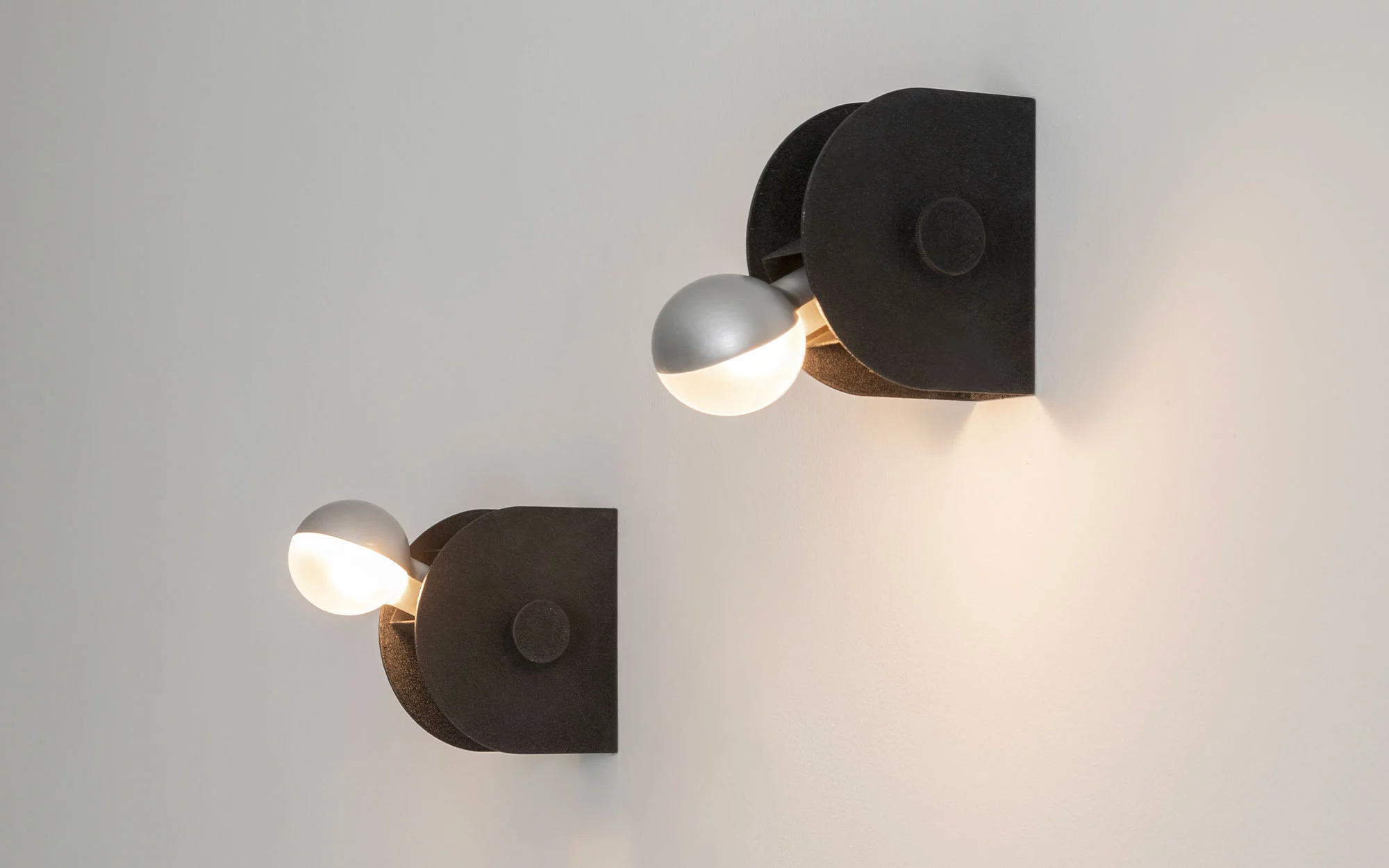 43 - Gino Sarfatti - Wall light - Galerie kreo