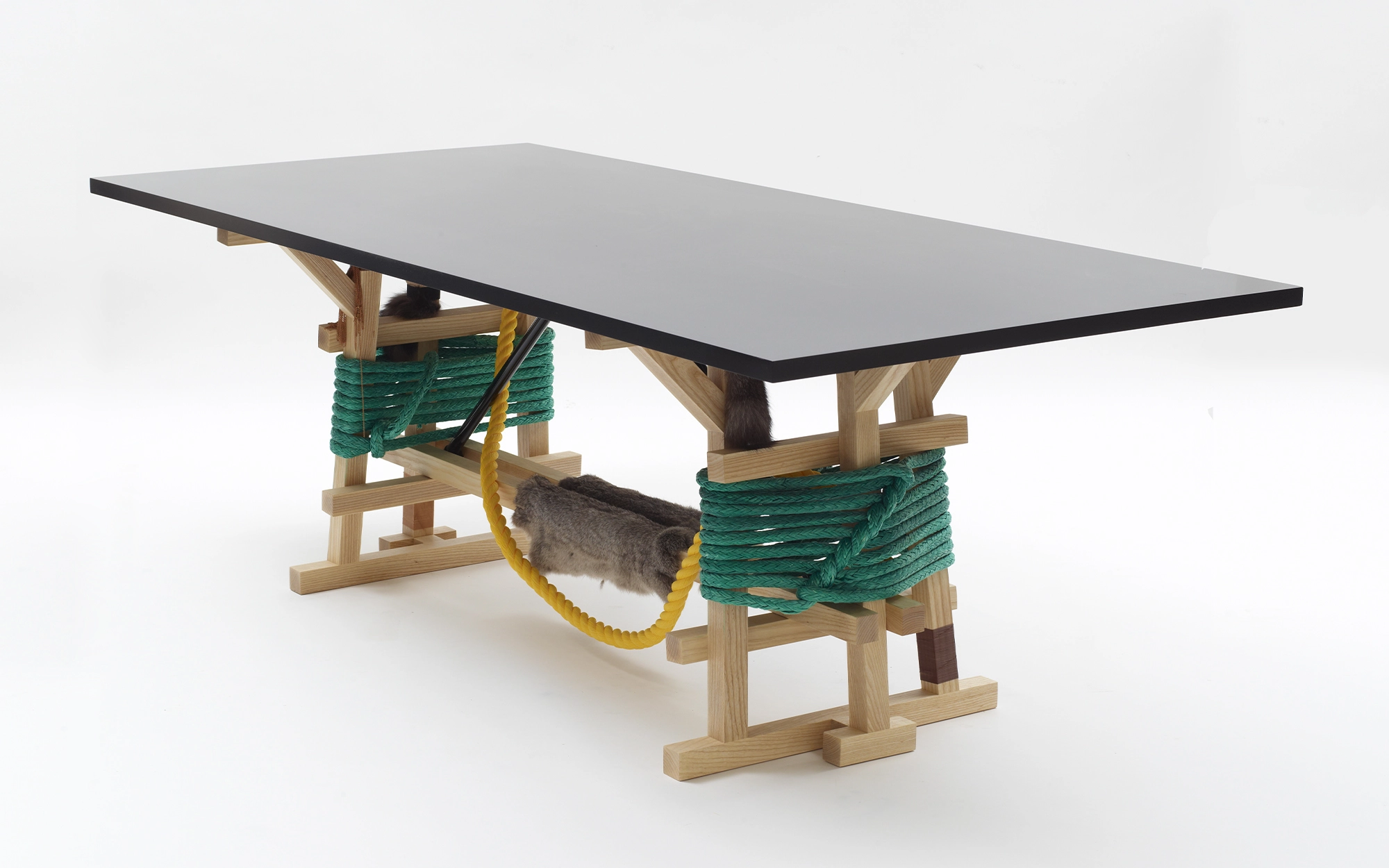 The Silent Village Dining table - Brynjar Sigurðarson - Side table - Galerie kreo