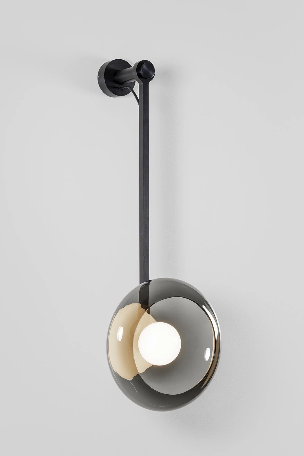 Clair-obscur WALL LIGHT SMOKE - Ronan Bouroullec - Wall light - Galerie kreo