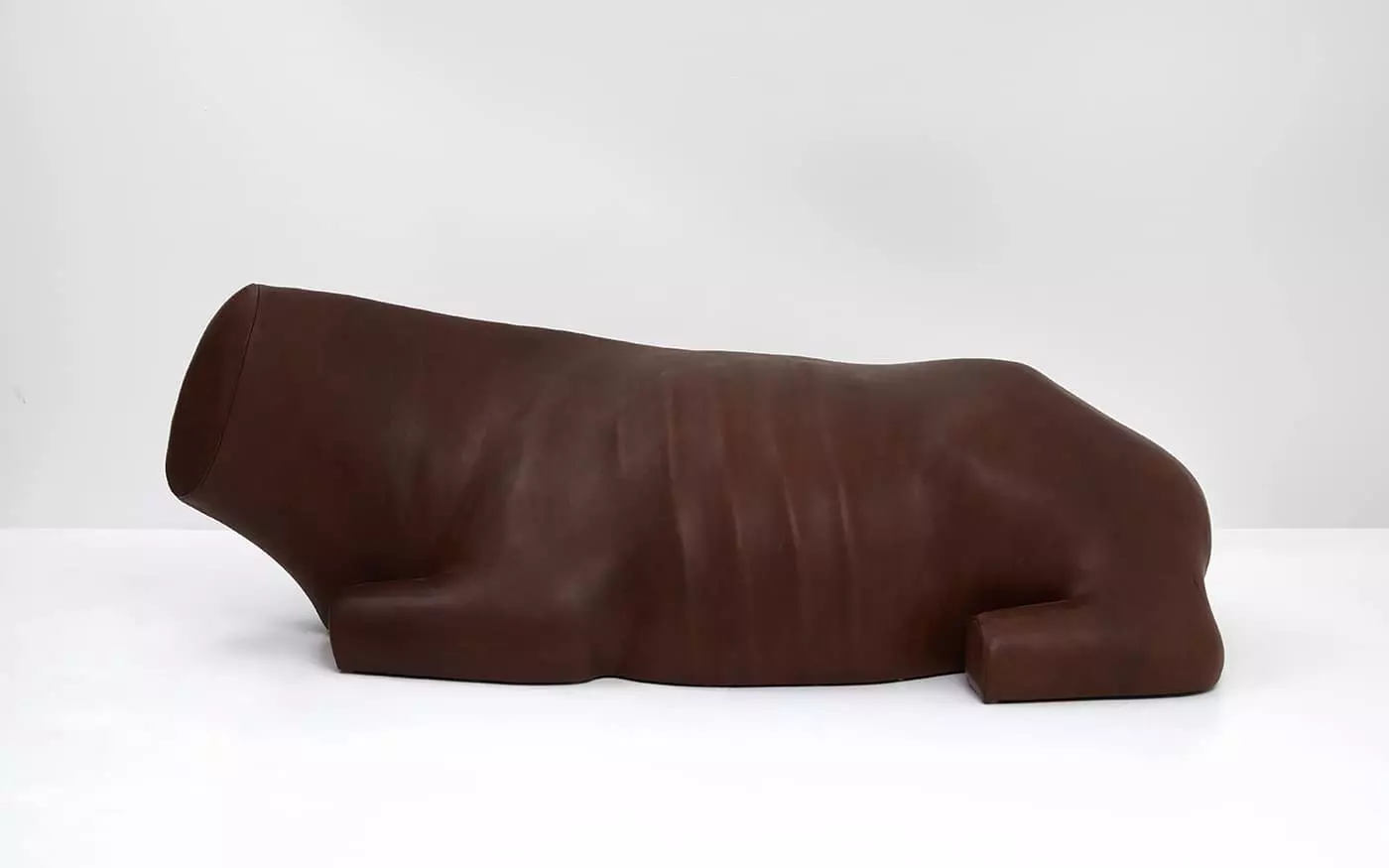 Cowbench - Julia Lohmann - Bench - Galerie kreo