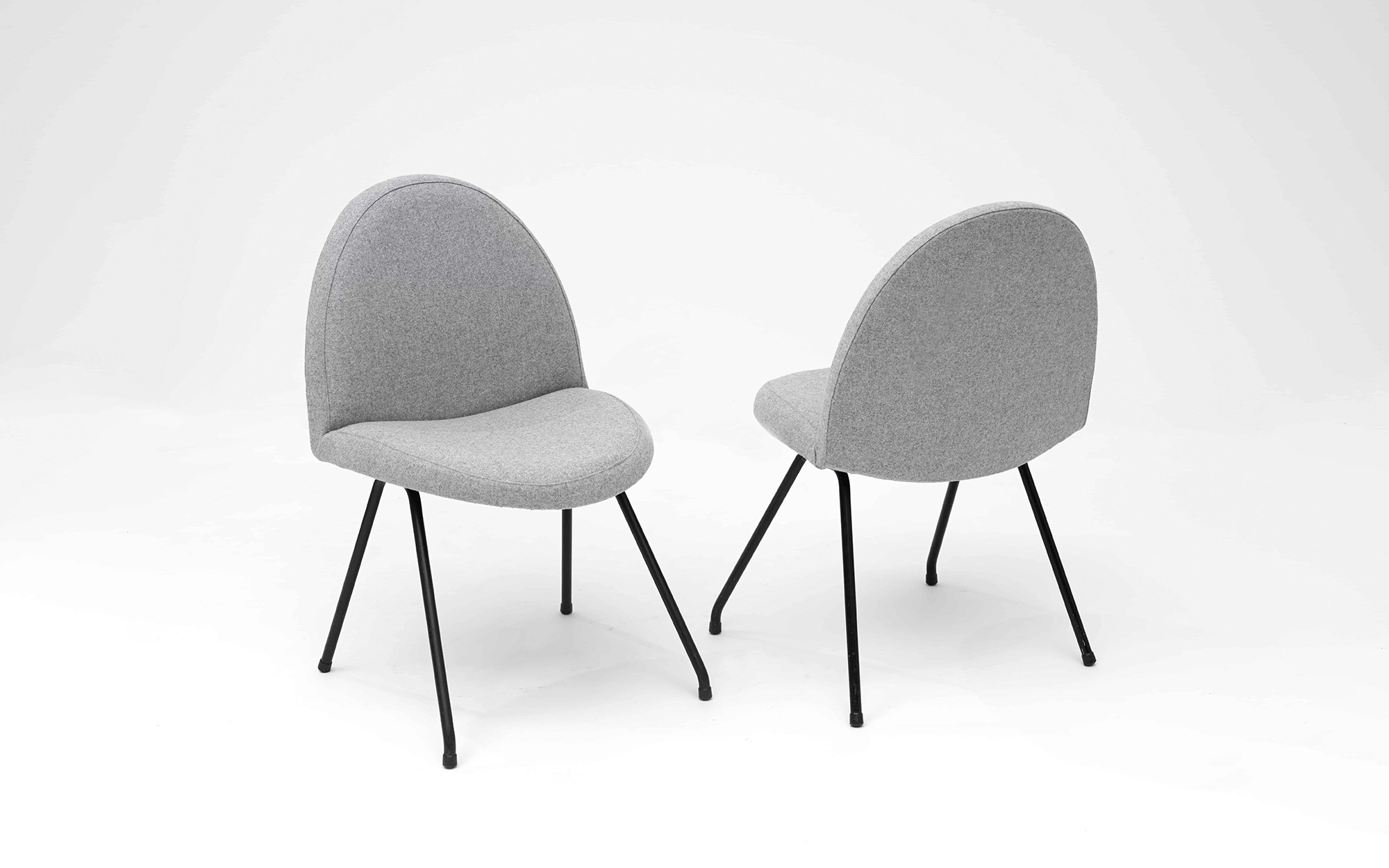 Chair 771 - Joseph-André Motte - Seating - Galerie kreo