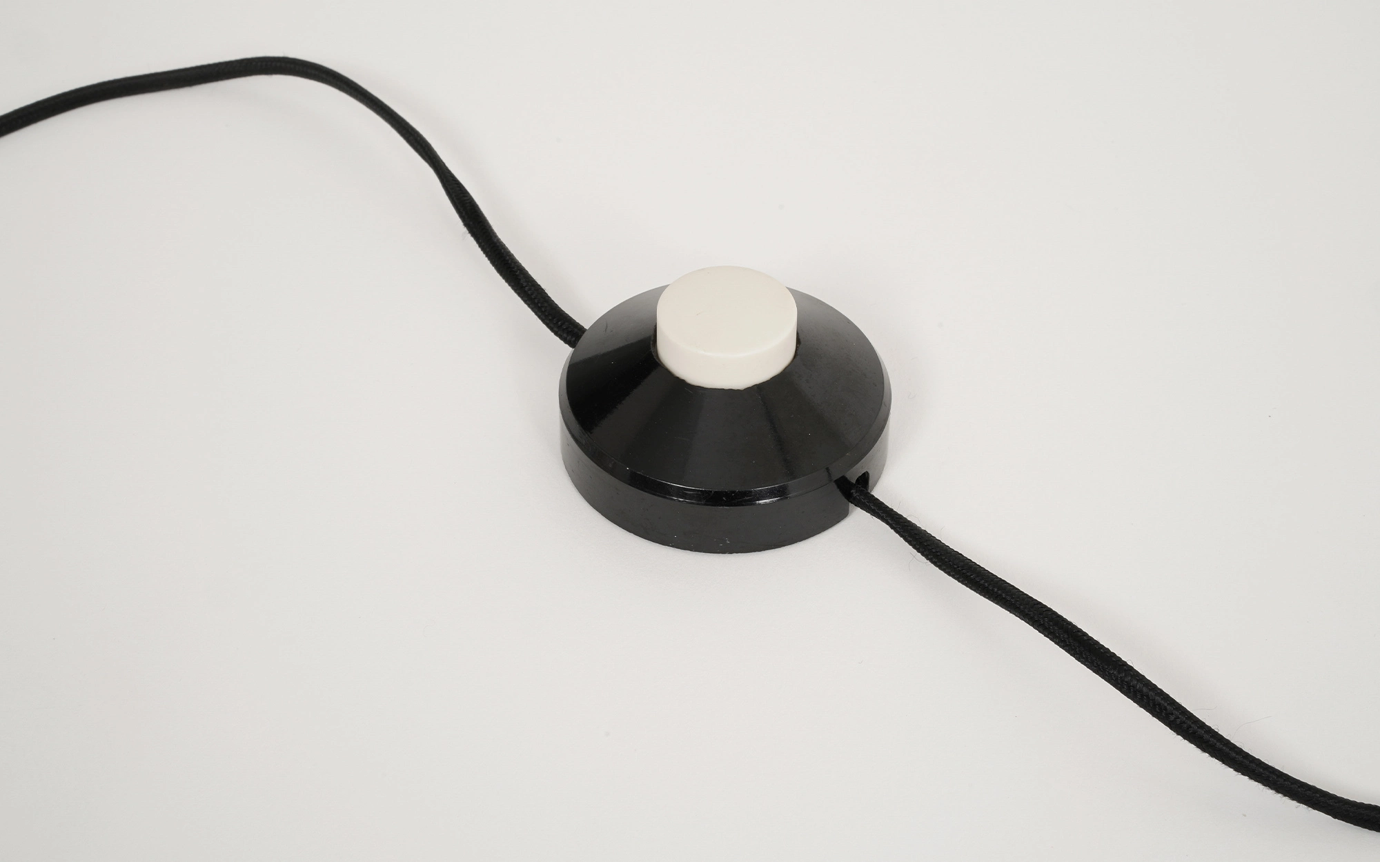 1082 - Gino Sarfatti - Floor light - Galerie kreo