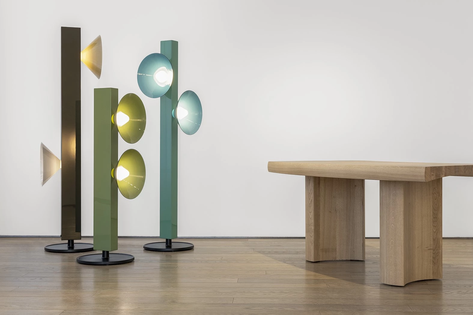 Hakone Desk - Edward Barber and Jay Osgerby - Desk - Galerie kreo