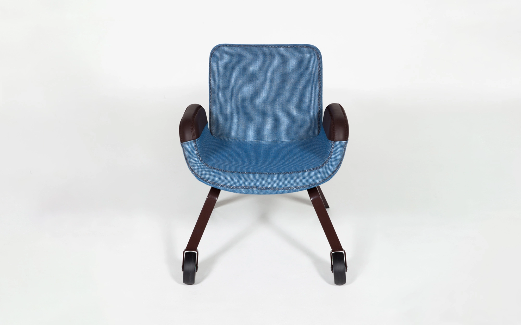 UN Lounge Chair - Hella Jongerius - Vase - Galerie kreo