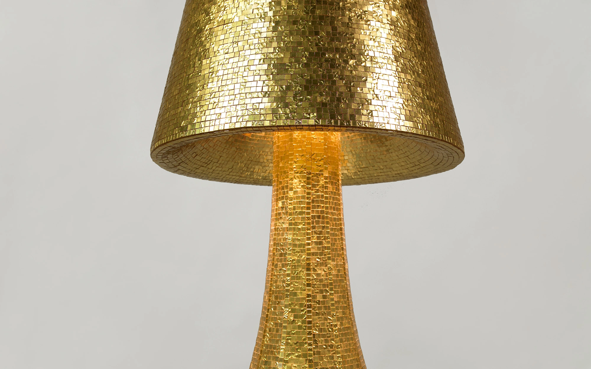 Lampada yellow gold - Alessandro Mendini - Floor light - Galerie kreo