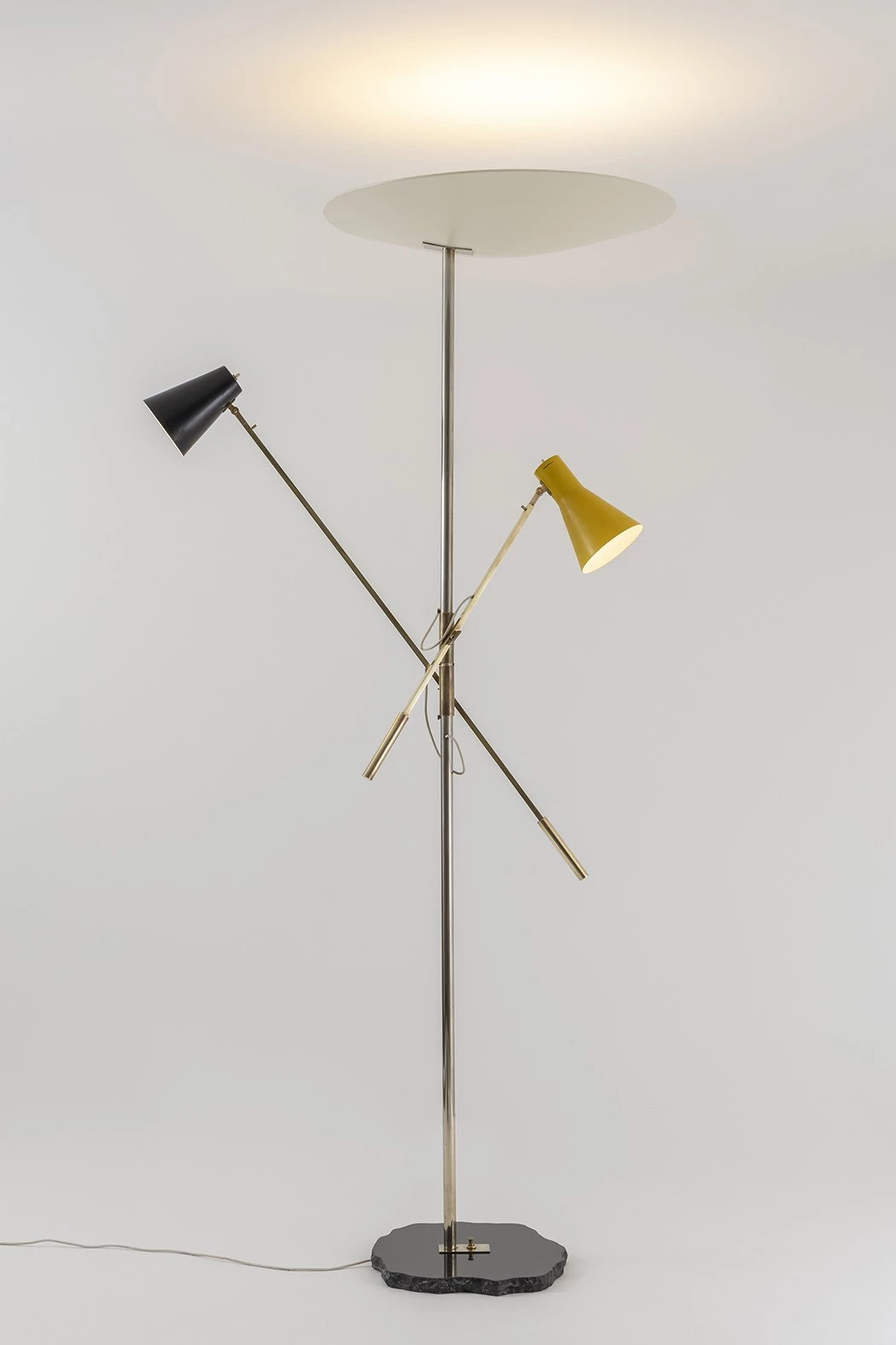 1050/2 - Gino Sarfatti - Floor light - Galerie kreo