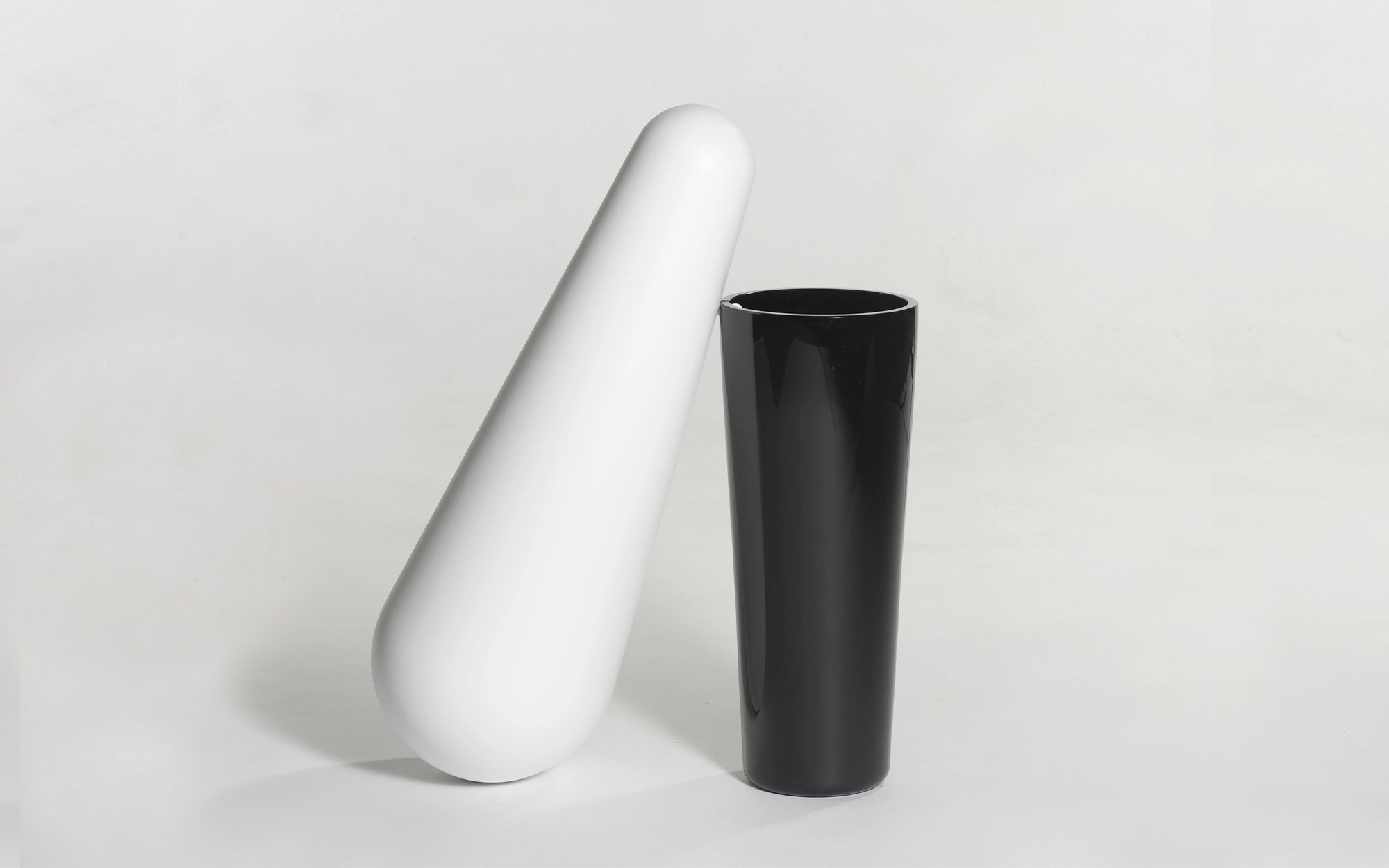 Ignotus Nomen Vase - Pierre Charpin - Side table - Galerie kreo