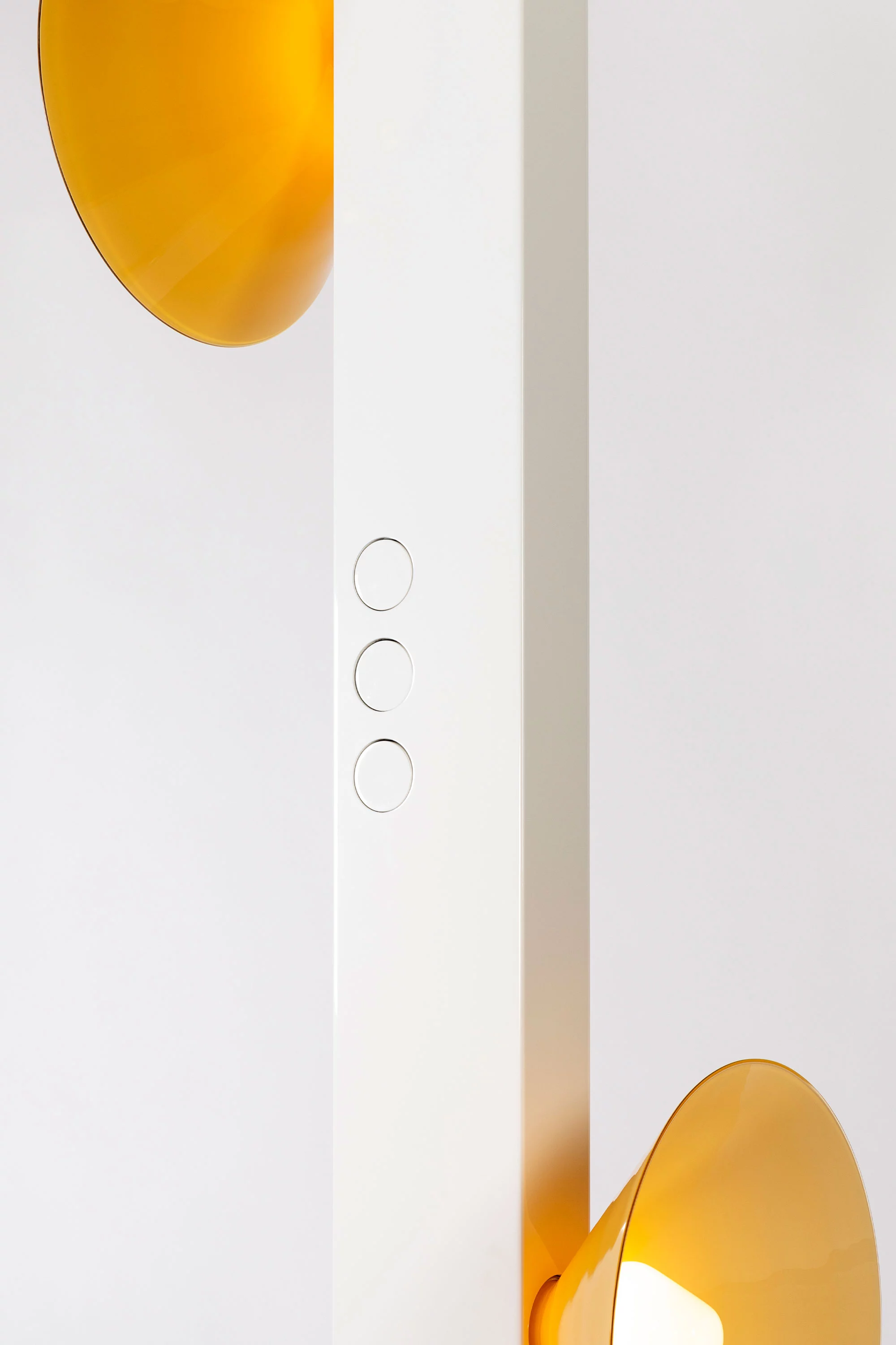 Signal F2 POLYCHROMATIC - Edward Barber and Jay Osgerby - Floor light - Galerie kreo