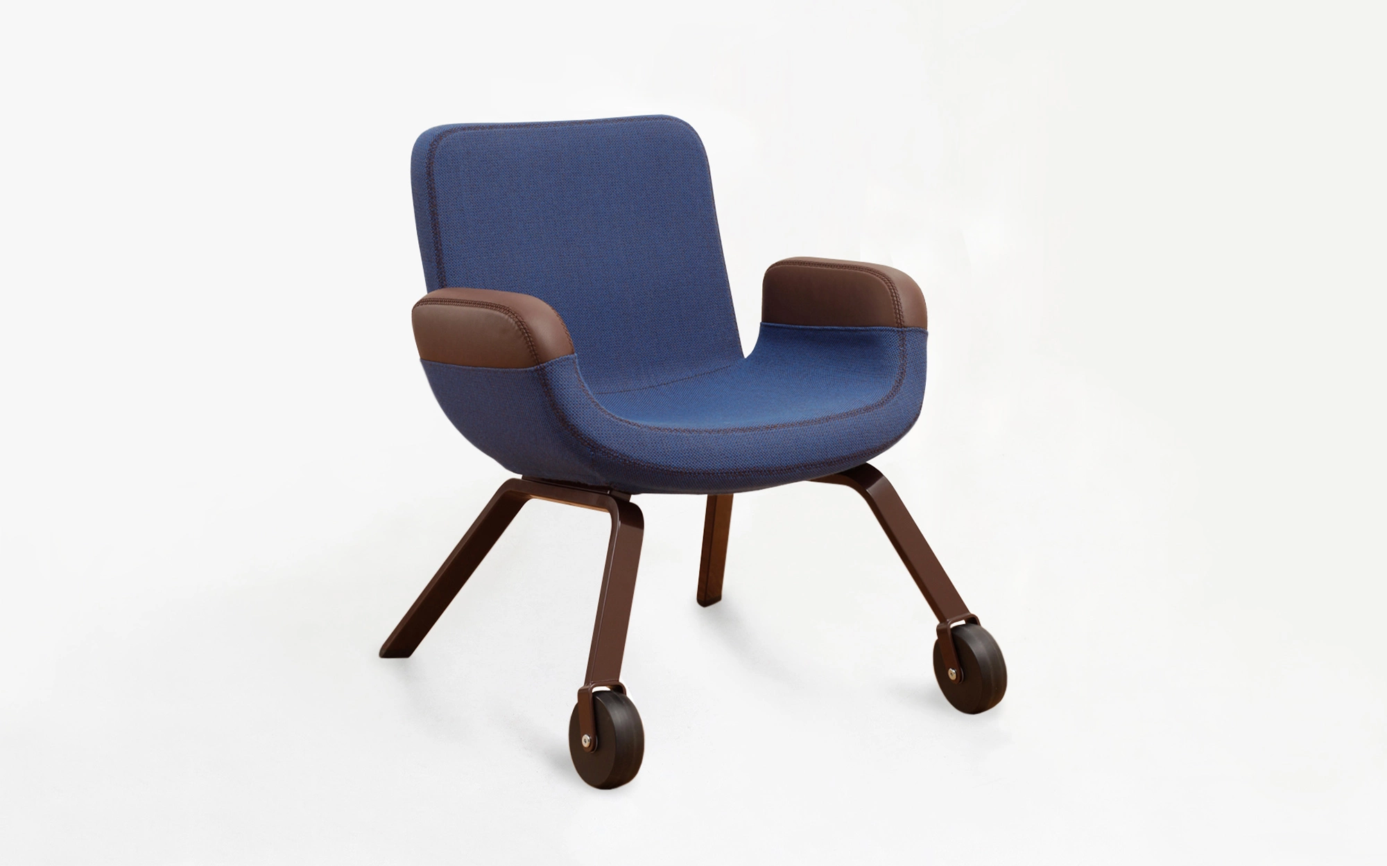 UN Lounge Chair - Hella Jongerius - Chair - Galerie kreo