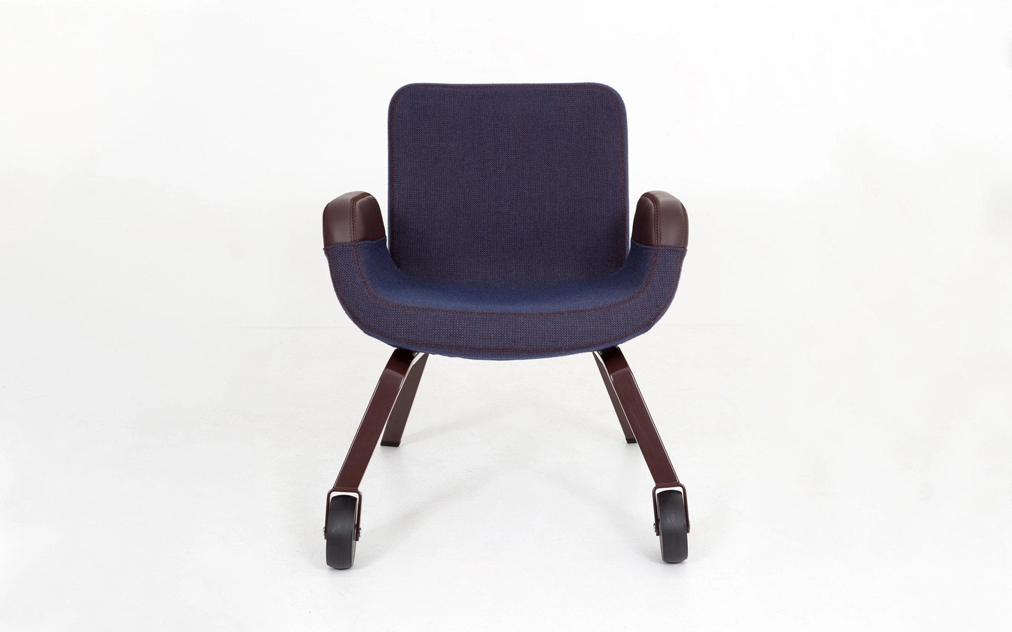UN Lounge Chair - Hella Jongerius - @home new chapter.