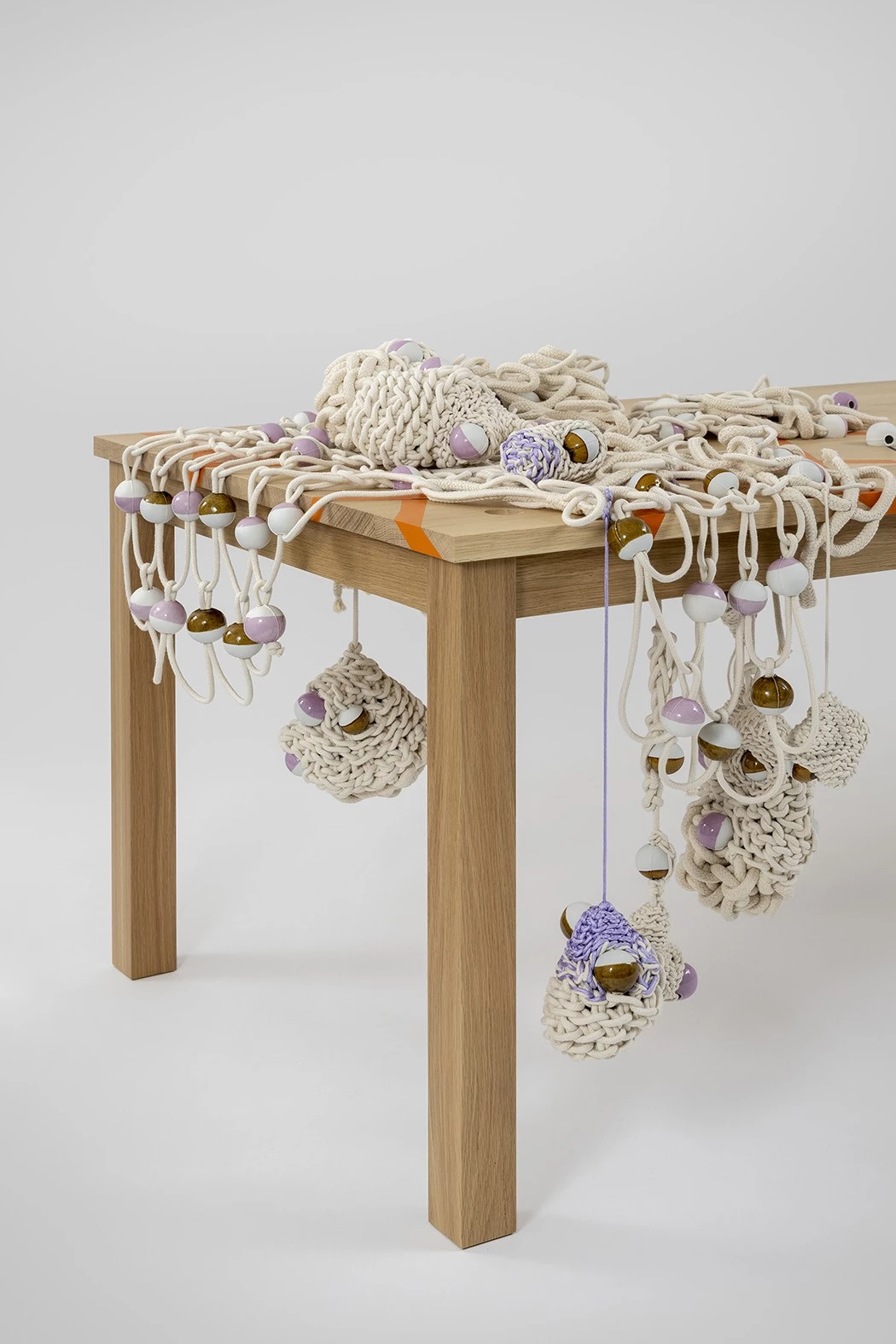 Beads LT - Hella Jongerius - Table - Galerie kreo