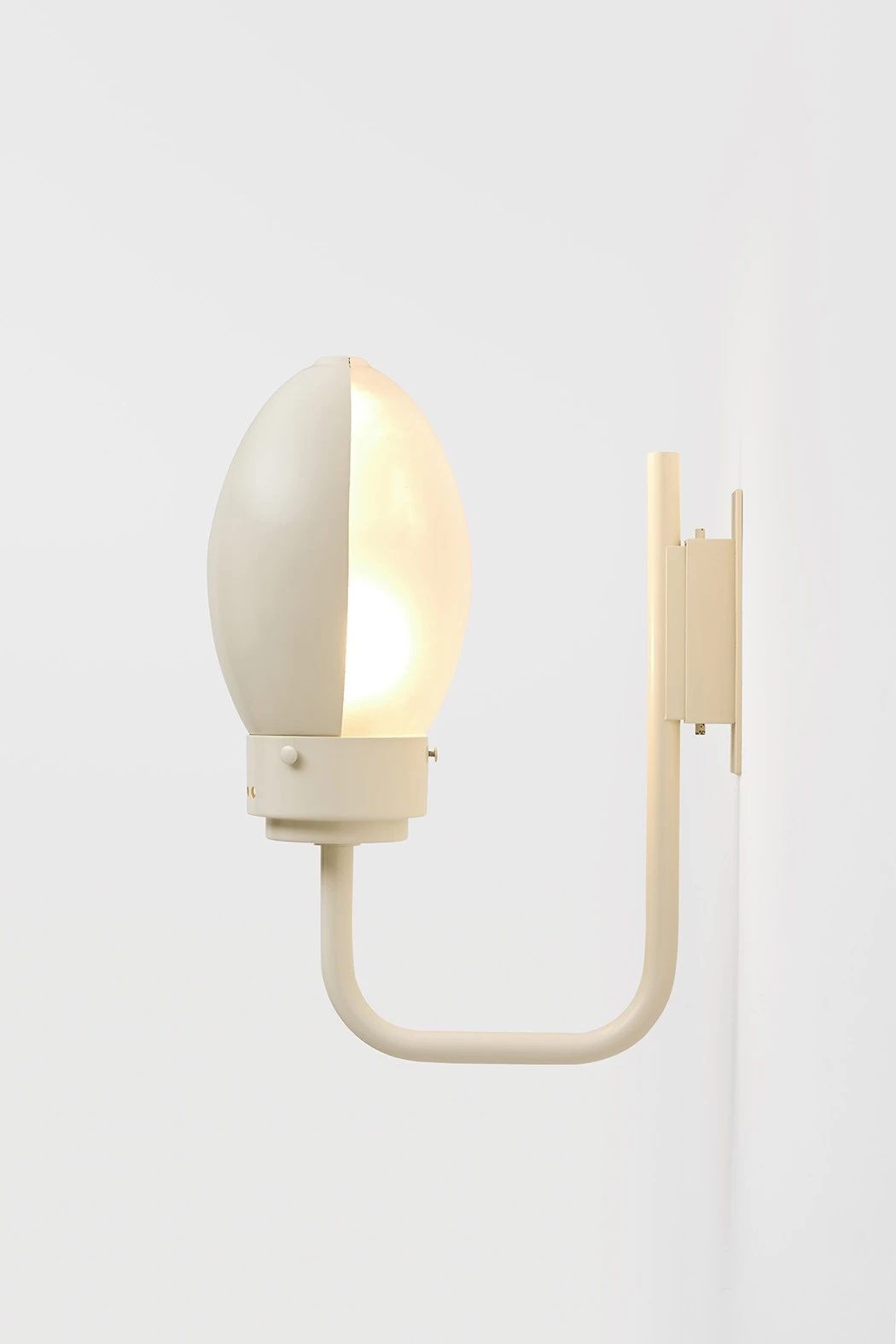 3052 - Franco and Franca Albini and Helg  - Wall light - Galerie kreo