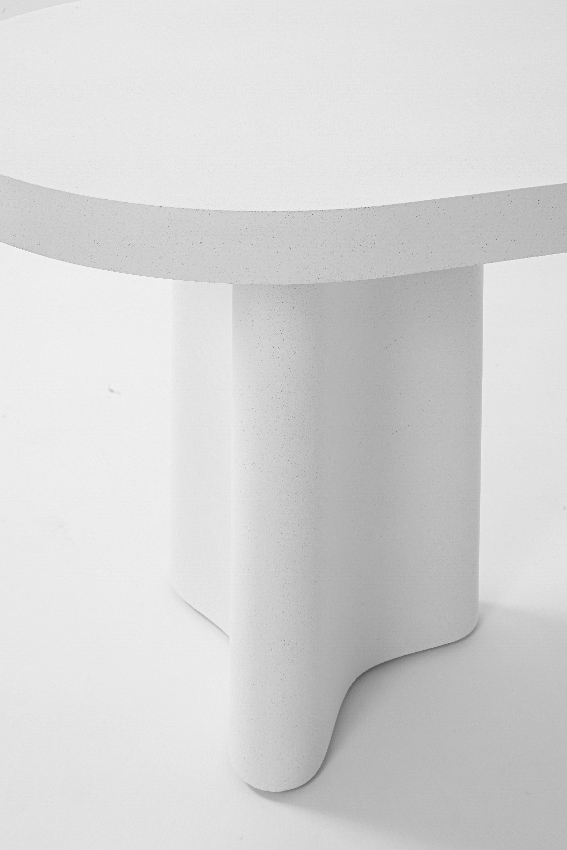 Azo oval table - François Bauchet - Table - Galerie kreo