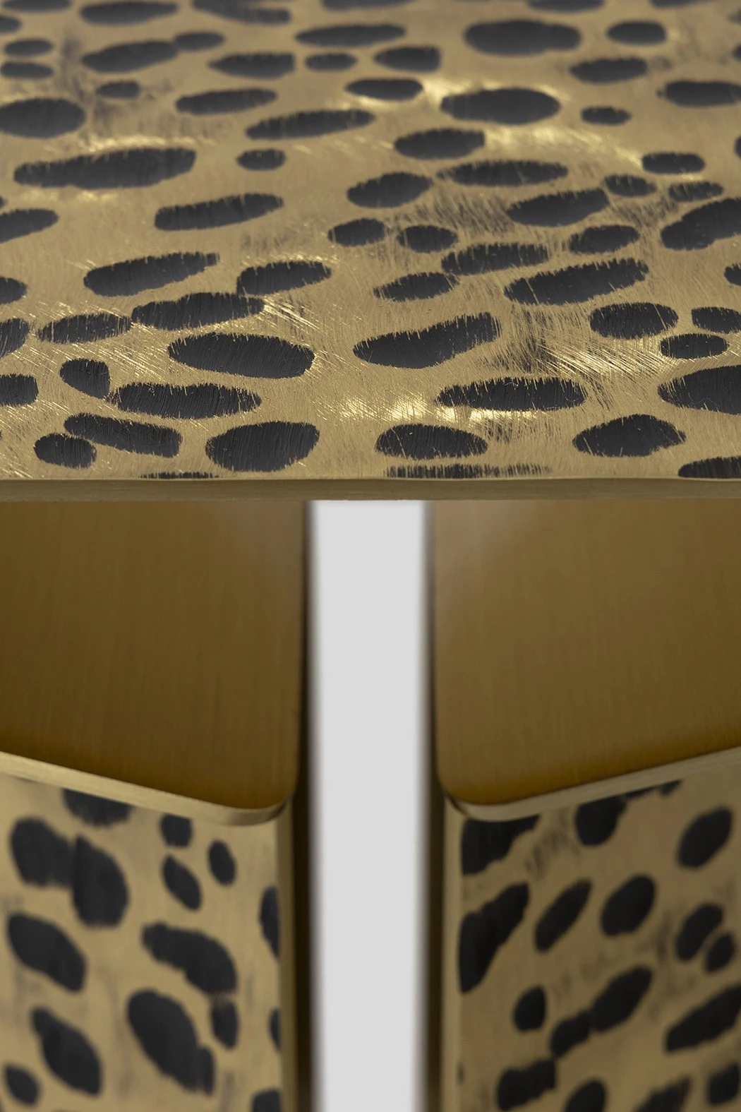 Leopard - Jean-Baptiste Fastrez - Side table - Galerie kreo