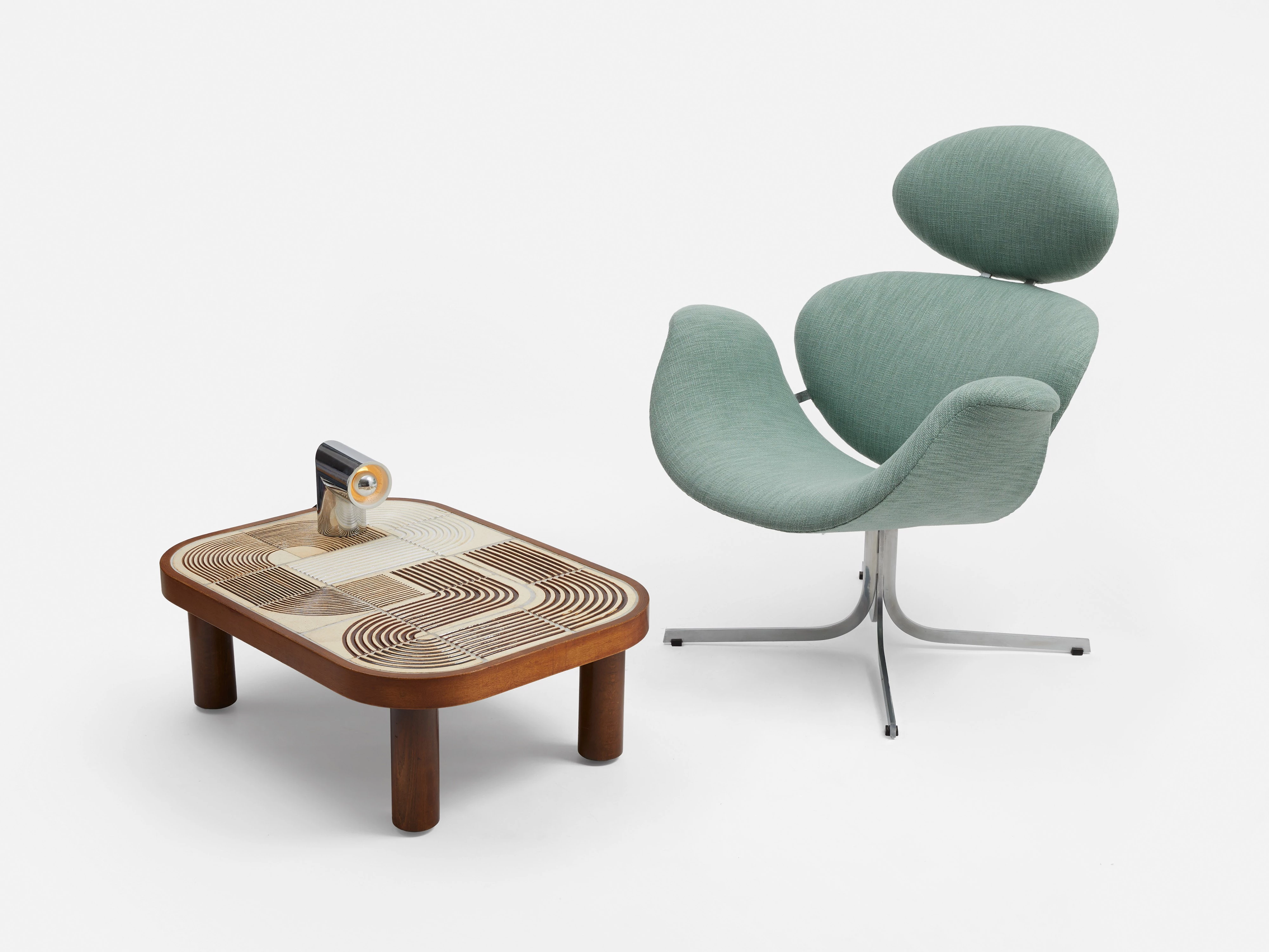 Armchair with ottoman F551 - Pierre Paulin - Seating - Galerie kreo