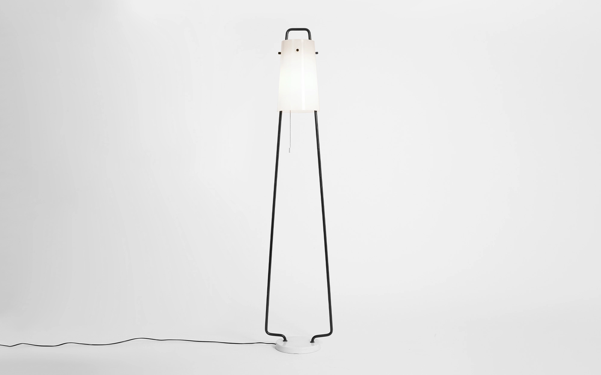 1068 - Gino Sarfatti - Floor light - Galerie kreo