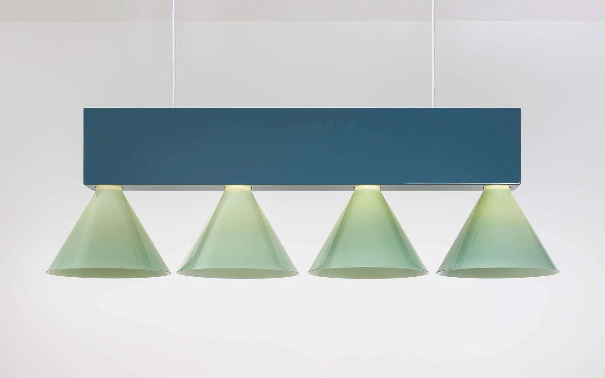 Signal C4 POLYCHROMATIC - Edward Barber and Jay Osgerby - Pendant light - Galerie kreo