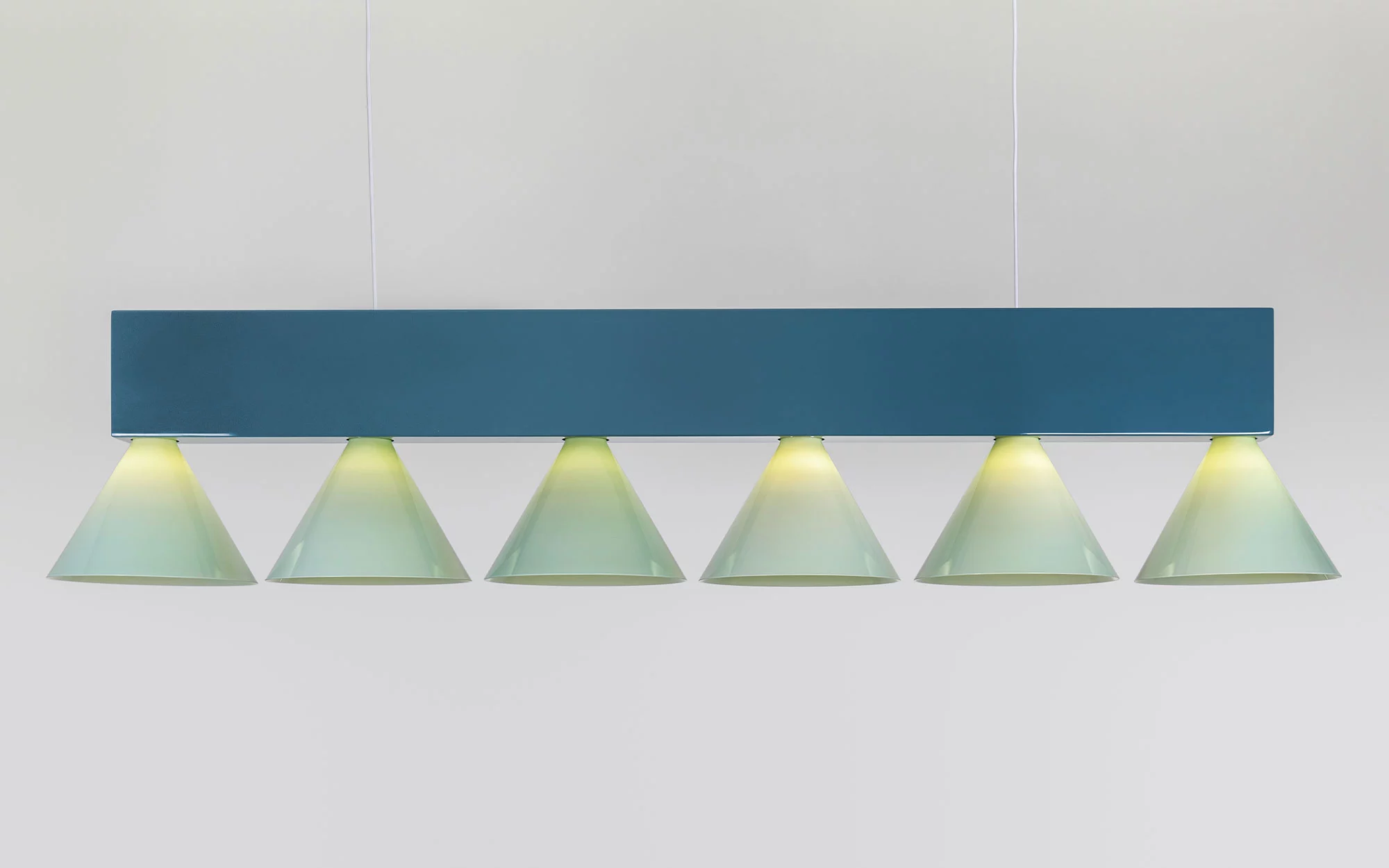 Signal C6 POLYCHROMATIC - Edward Barber and Jay Osgerby - Pendant light - Galerie kreo