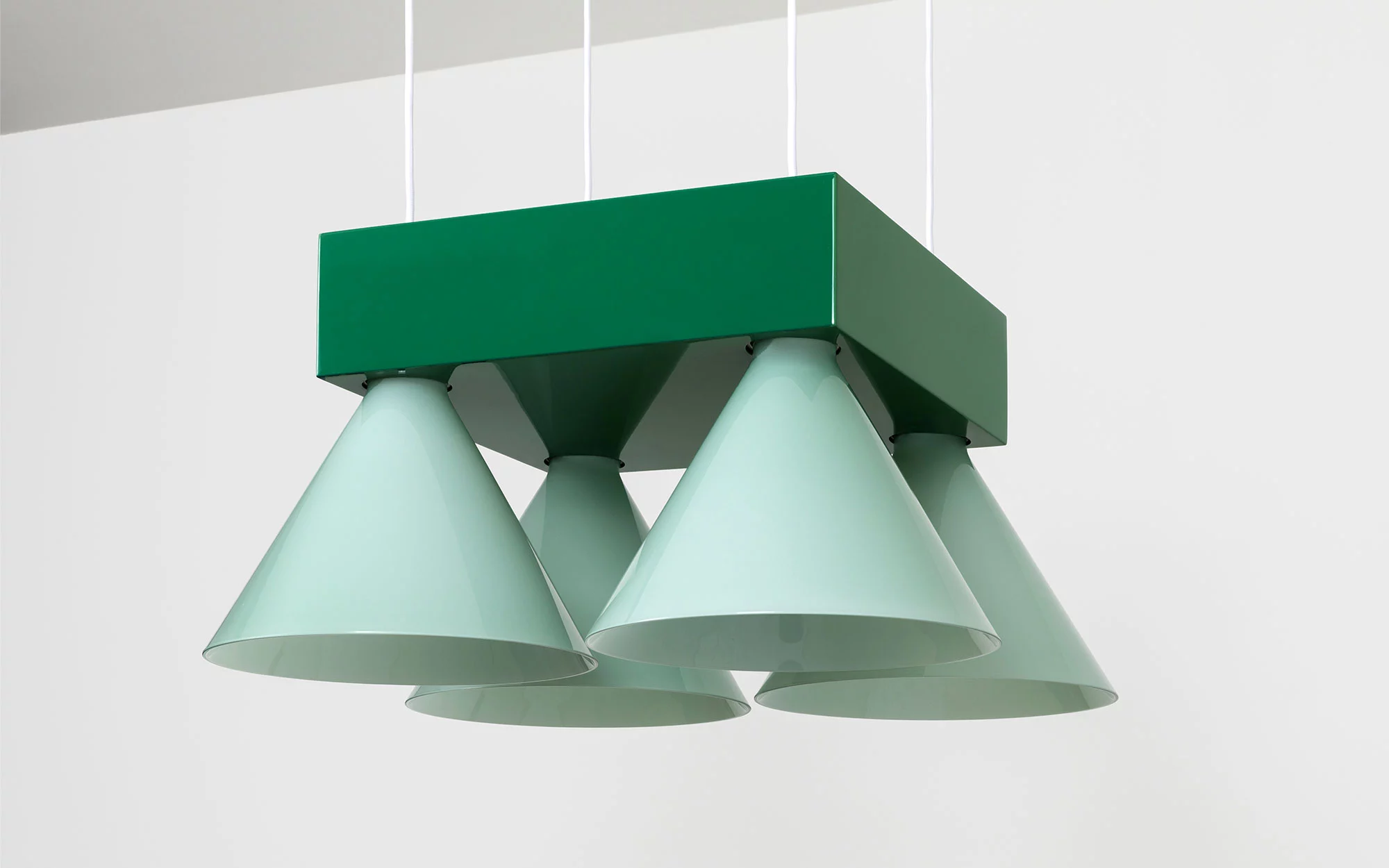 Signal C4S MONOCHROMATIC - Edward Barber and Jay Osgerby - Wall light - Galerie kreo