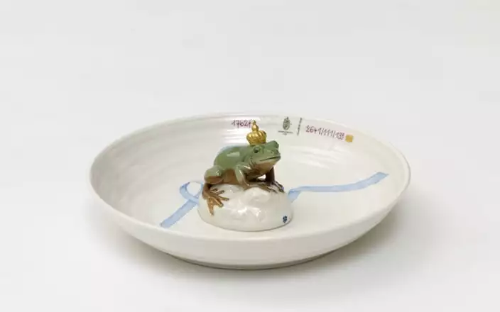 Plate with frog - Hella Jongerius - Object - Galerie kreo