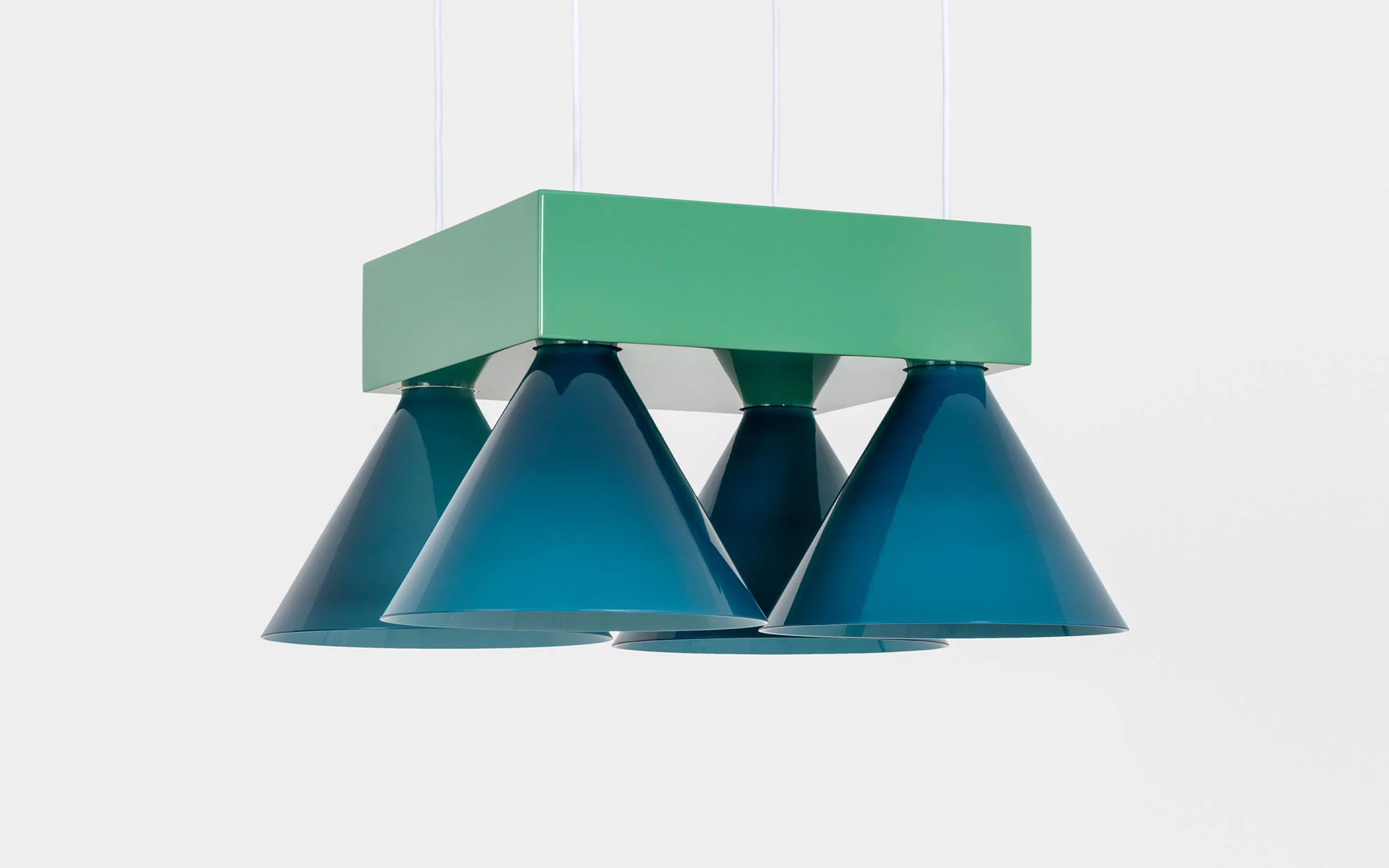 Signal C4S POLYCHROMATIC - Edward and Jay Barber and Osgerby - Pendant light - Galerie kreo