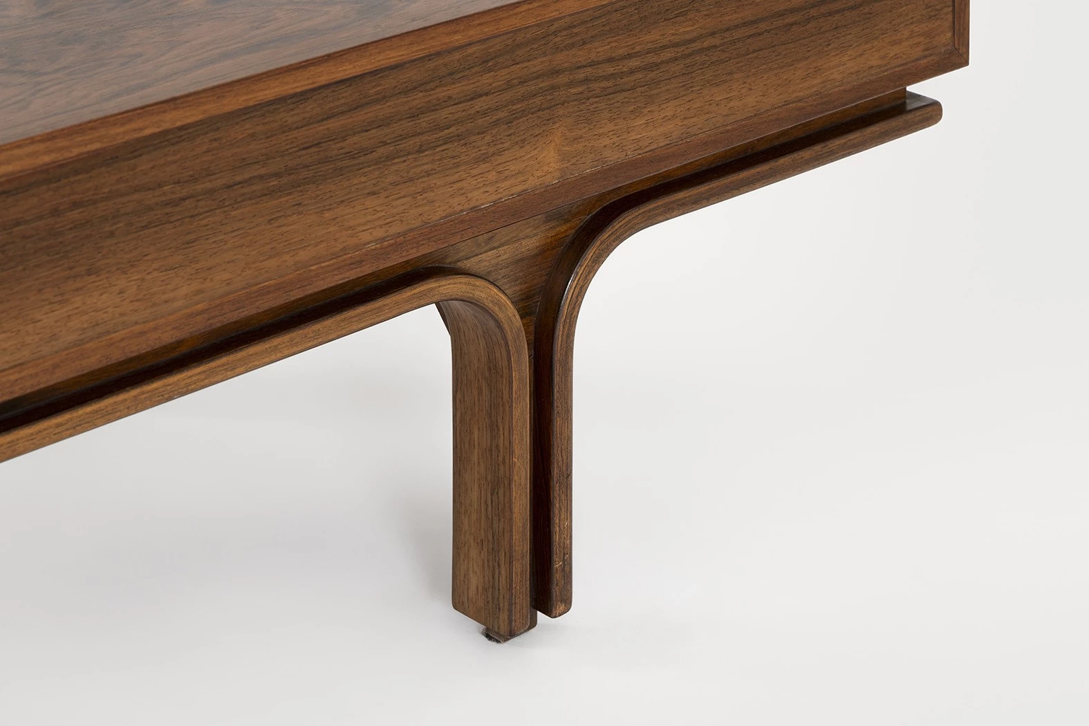 Large Coffee table - Gianfranco Frattini - Console - Galerie kreo