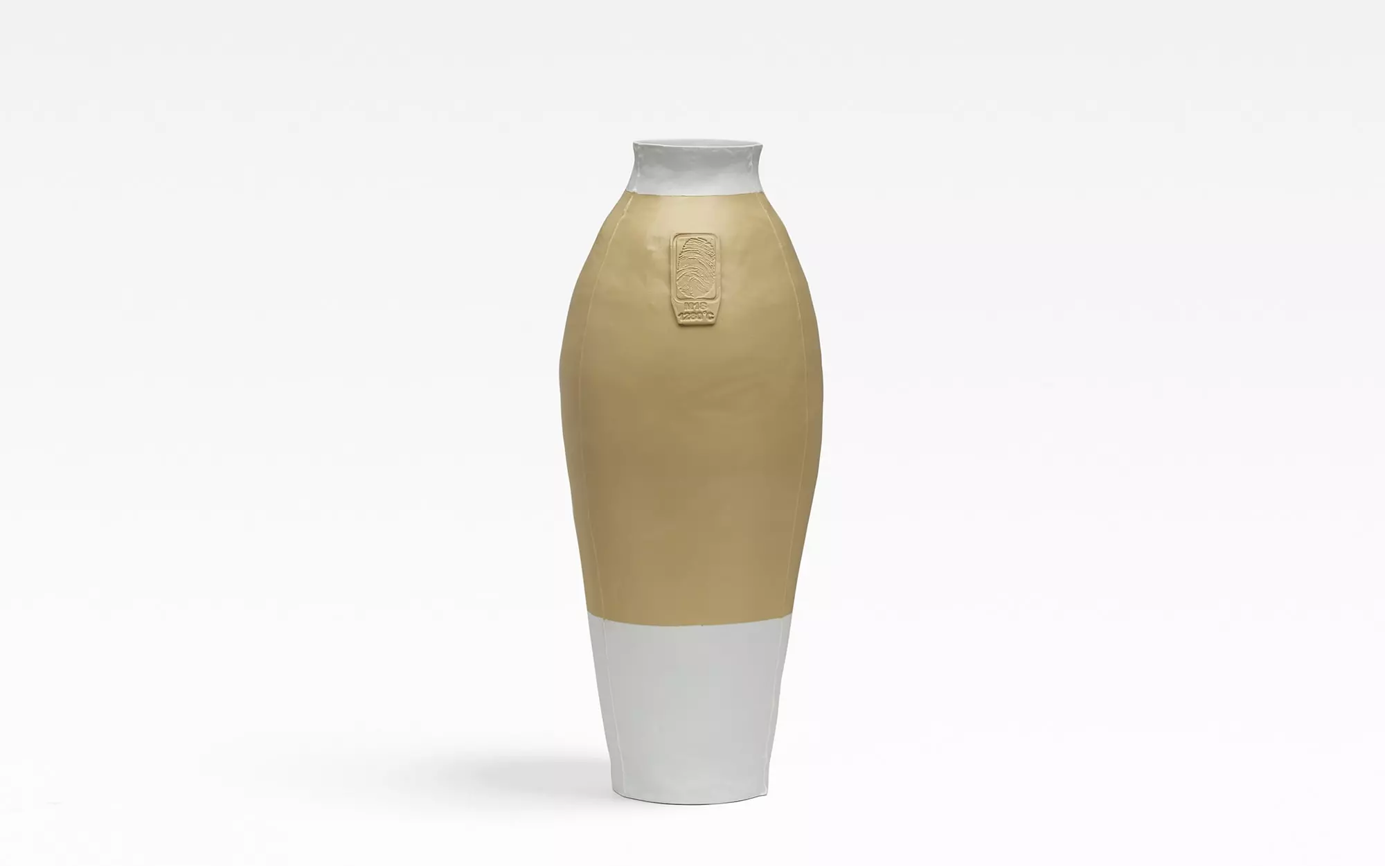 Colored Vases RAL 1001 (BEIGE) - Hella Jongerius - Side table - Galerie kreo