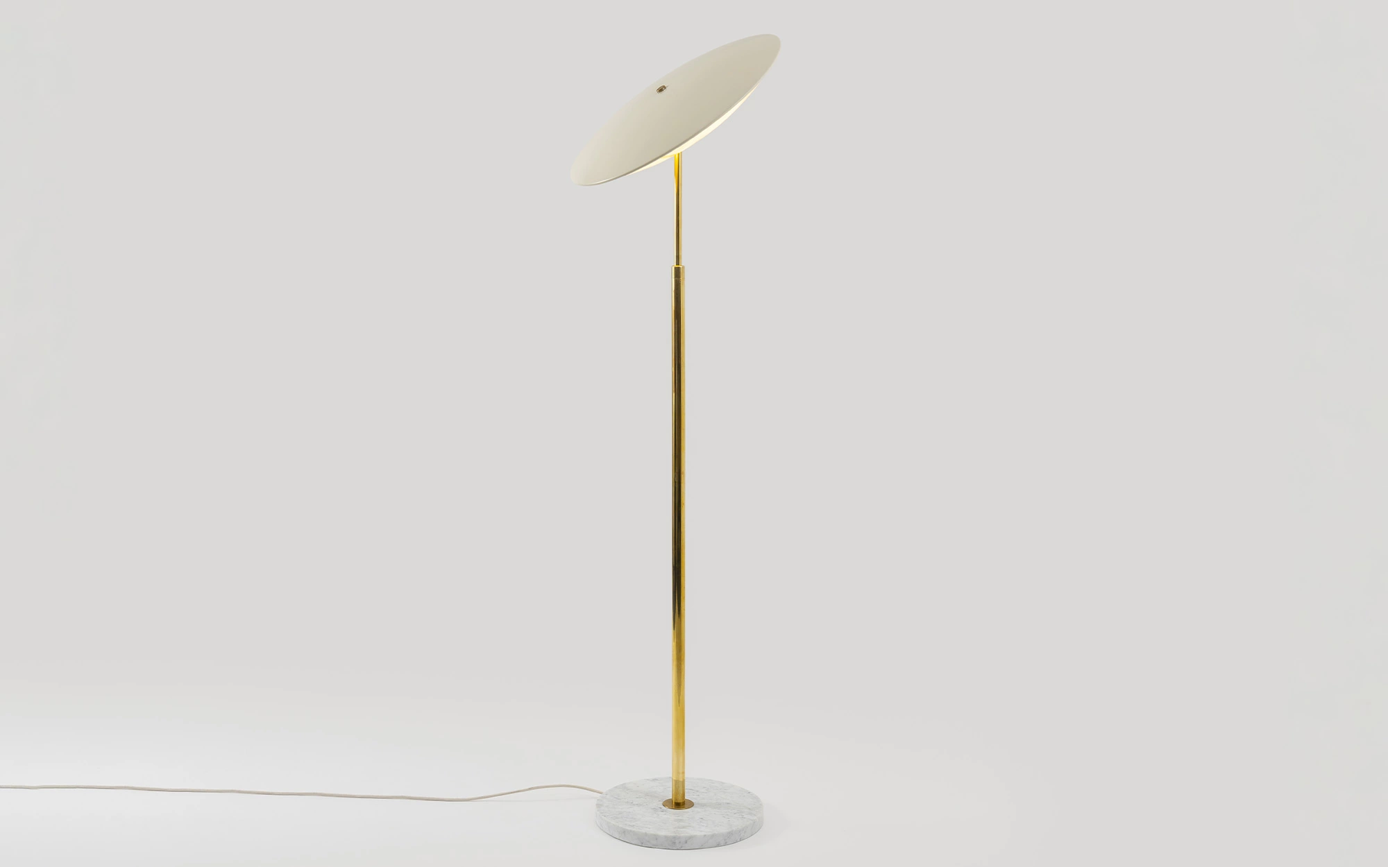344  - Giuseppe Ostuni - floor-light - Galerie kreo