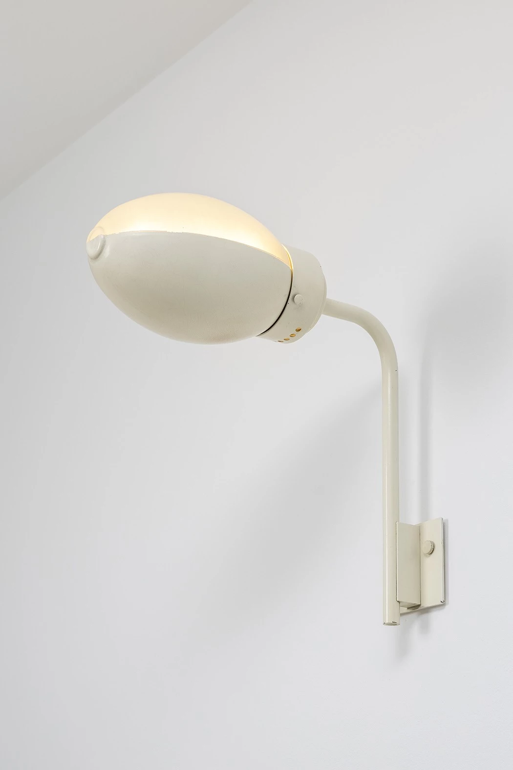 141 - Franco and Franca Albini and Helg  - Wall light - Galerie kreo