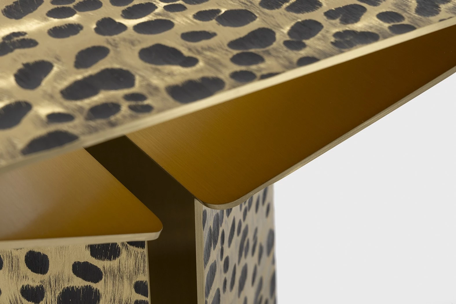 Leopard - Jean-Baptiste Fastrez - Side table - Galerie kreo
