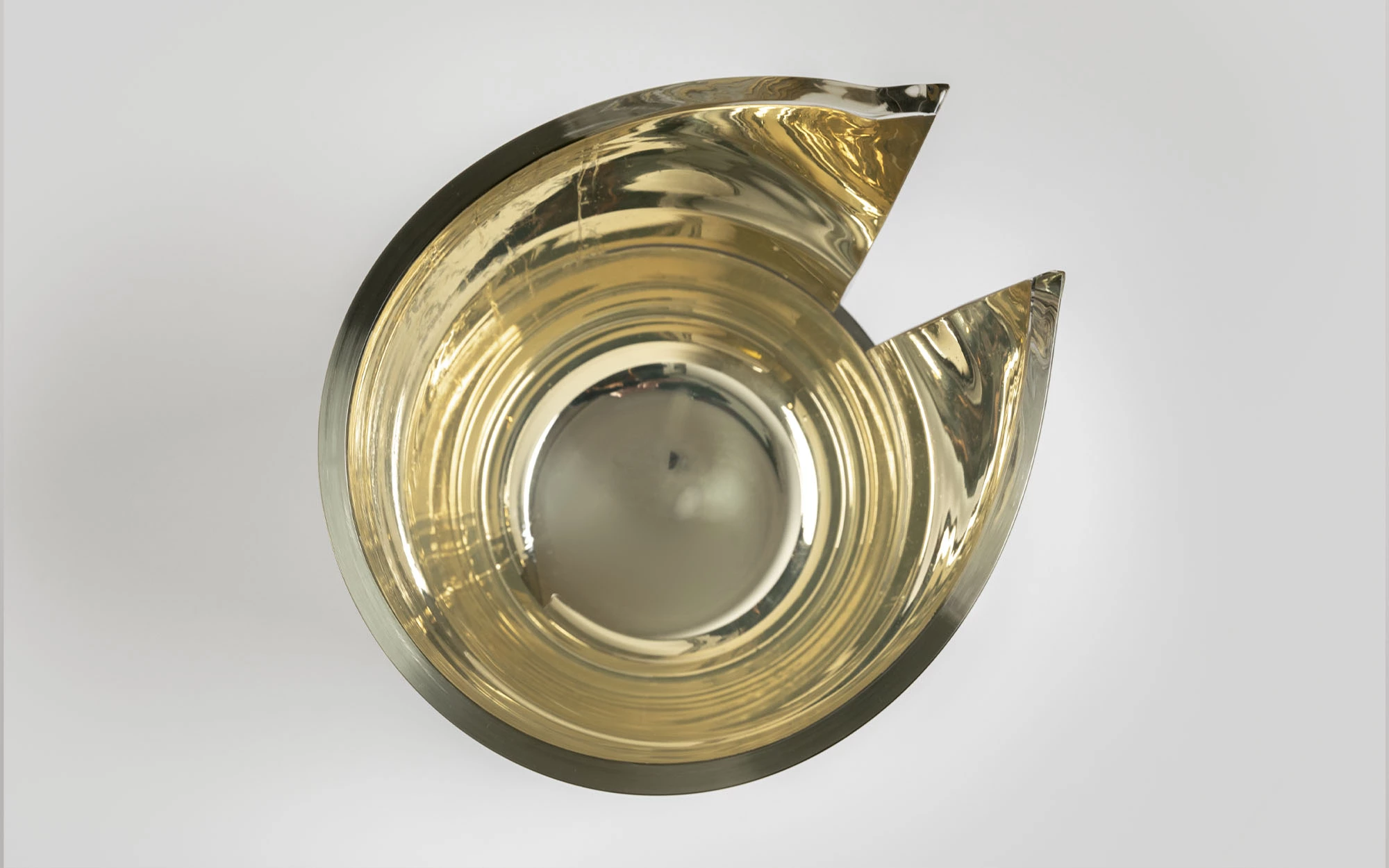 Cut Mirror Vase - Front - Vase - Galerie kreo