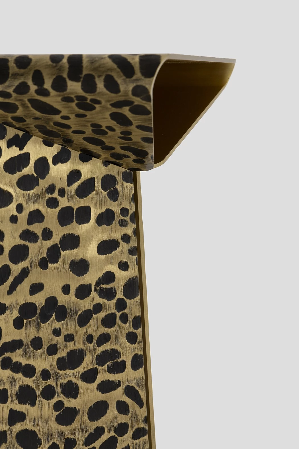Leopard - Jean-Baptiste Fastrez - Side table - Galerie kreo