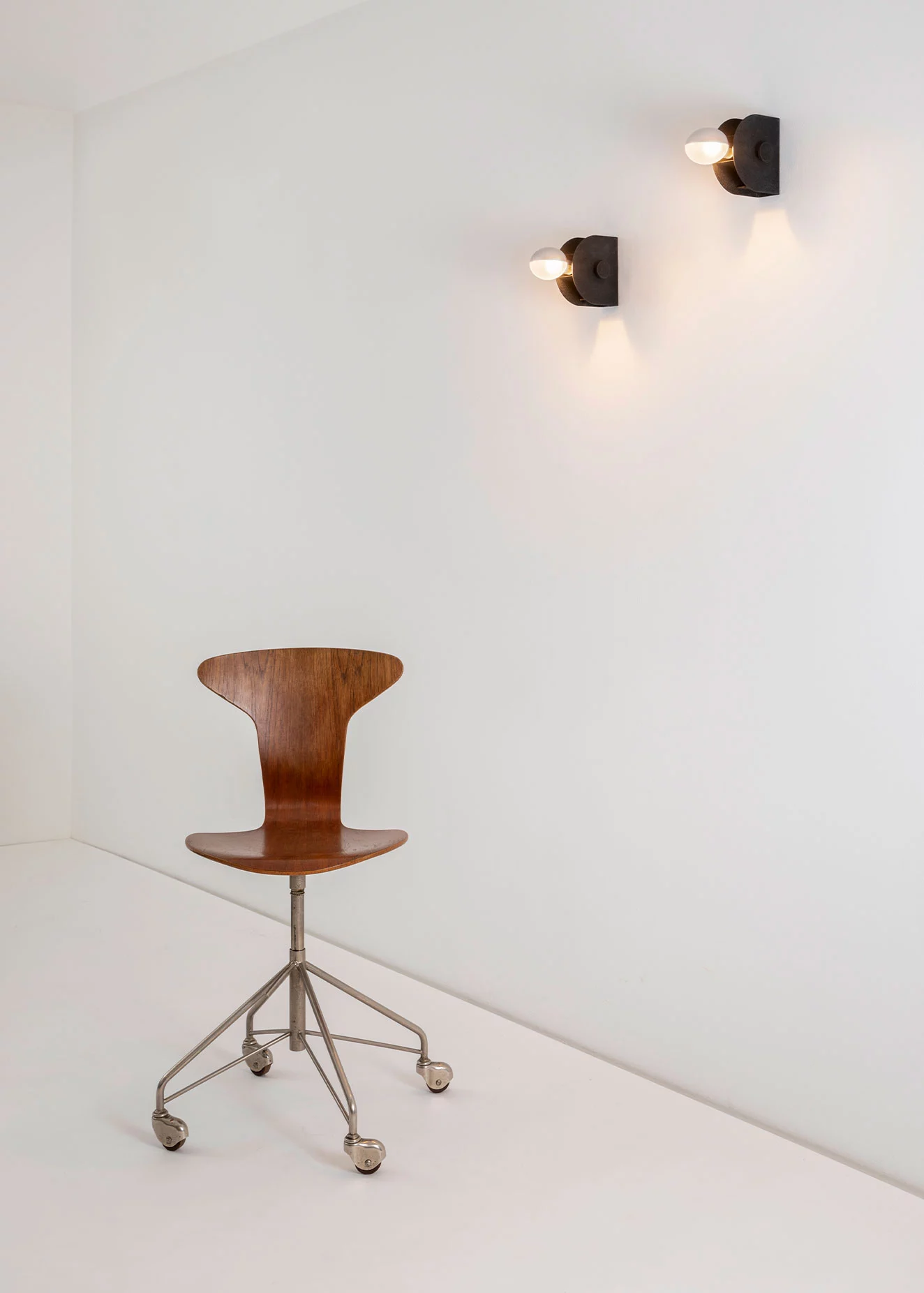 43 - Gino Sarfatti - Wall light - Galerie kreo