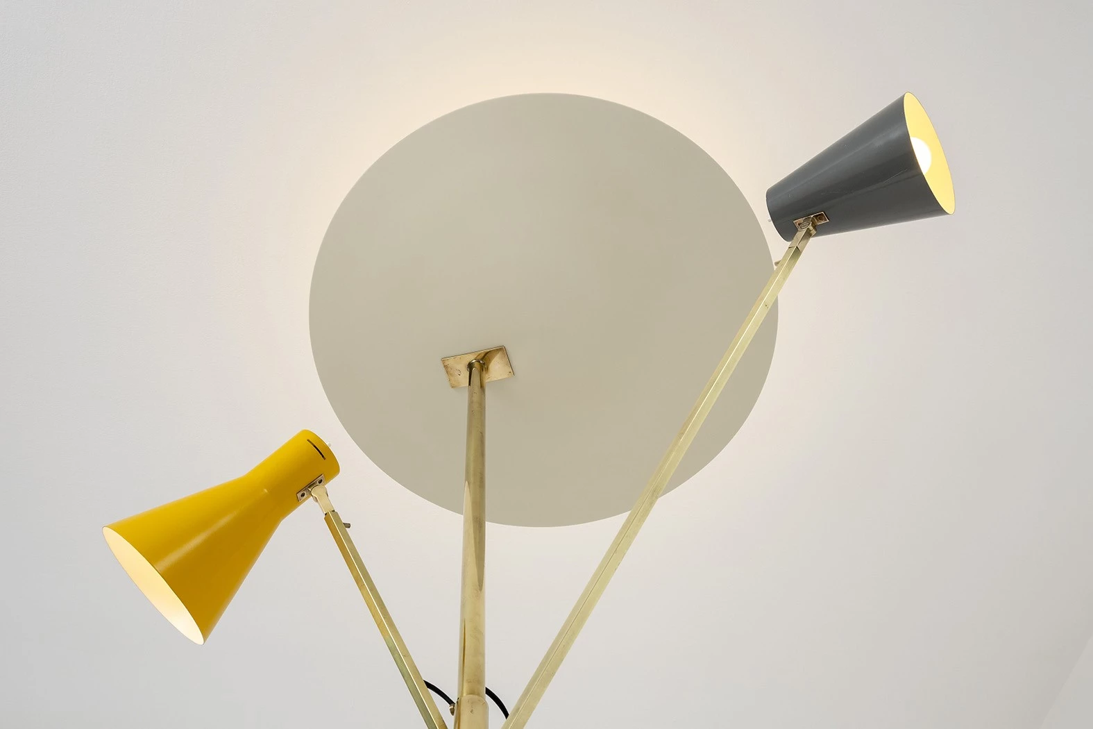 1050/2 - Gino Sarfatti - Floor light - Galerie kreo