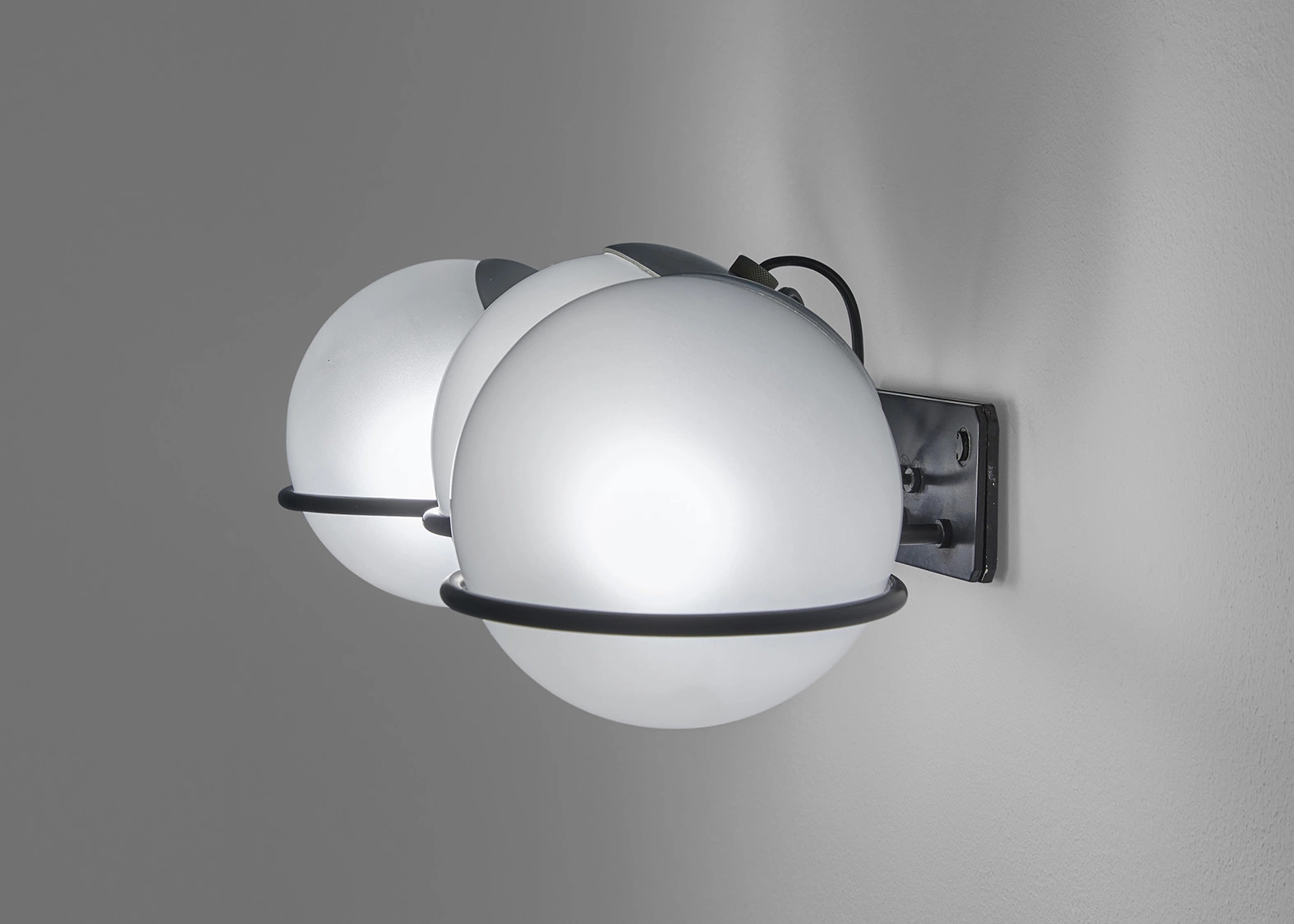 237/3 - Gino Sarfatti - Wall light - Galerie kreo