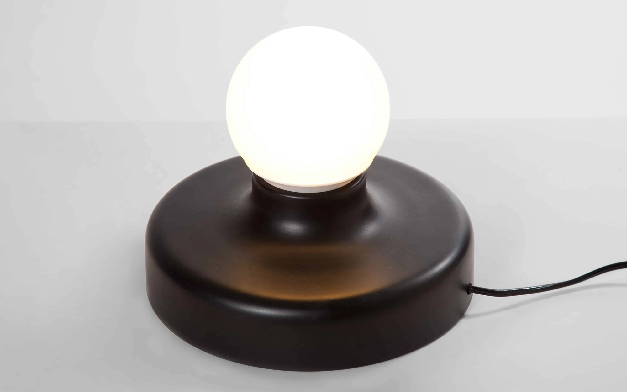 608 - Gino Sarfatti - Wall light - Galerie kreo