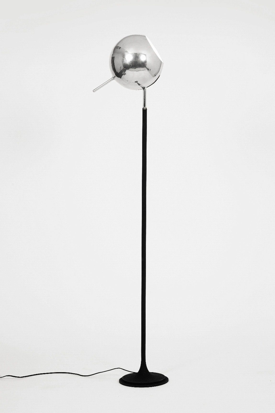 1082 - Gino Sarfatti - Floor light - Galerie kreo